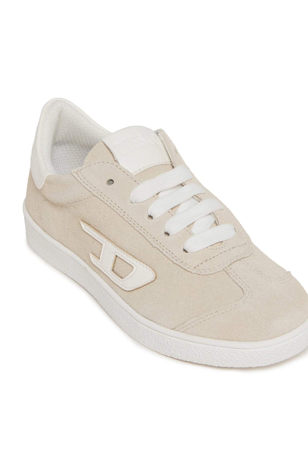 Sneakers with D logo