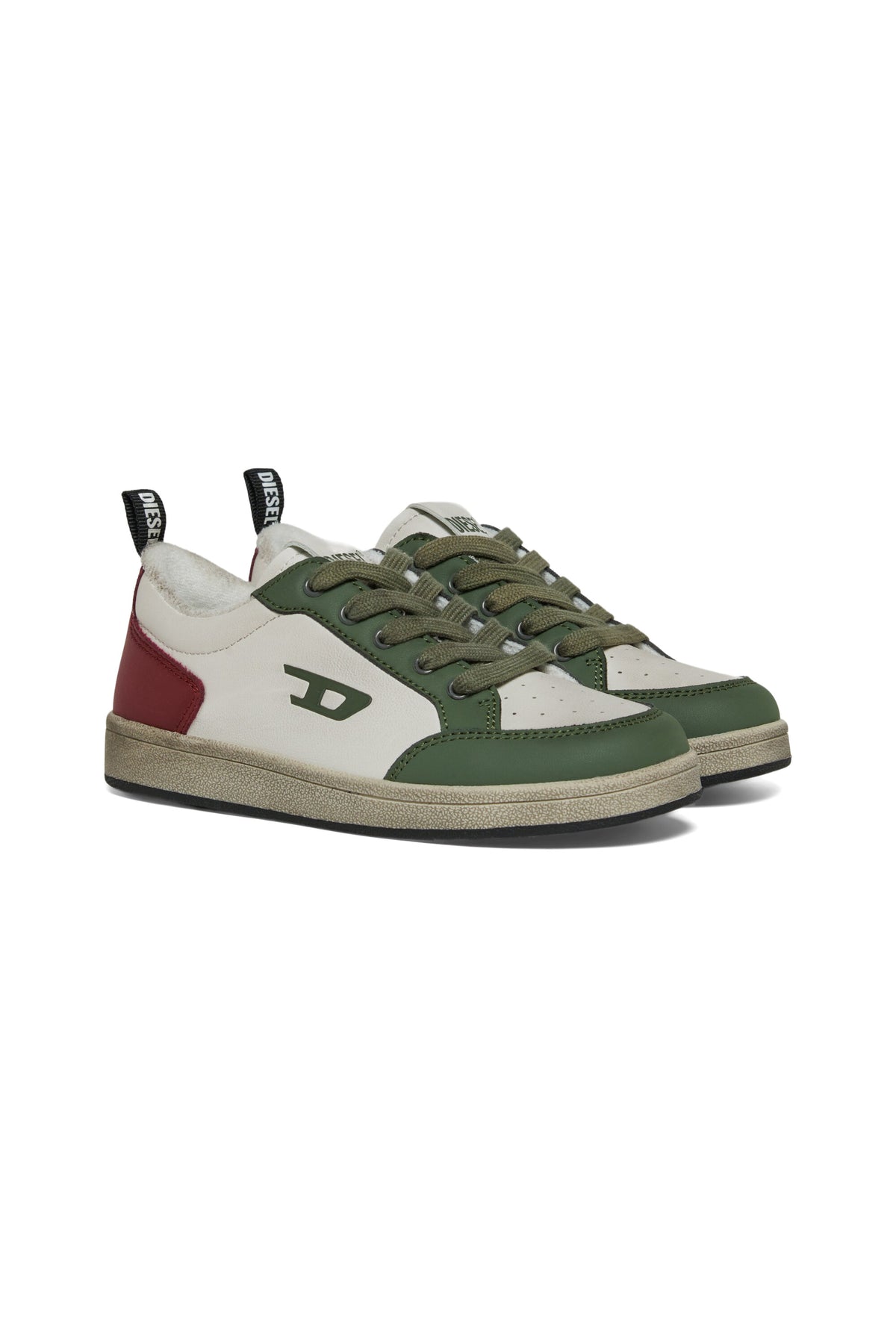 Sneakers with logo