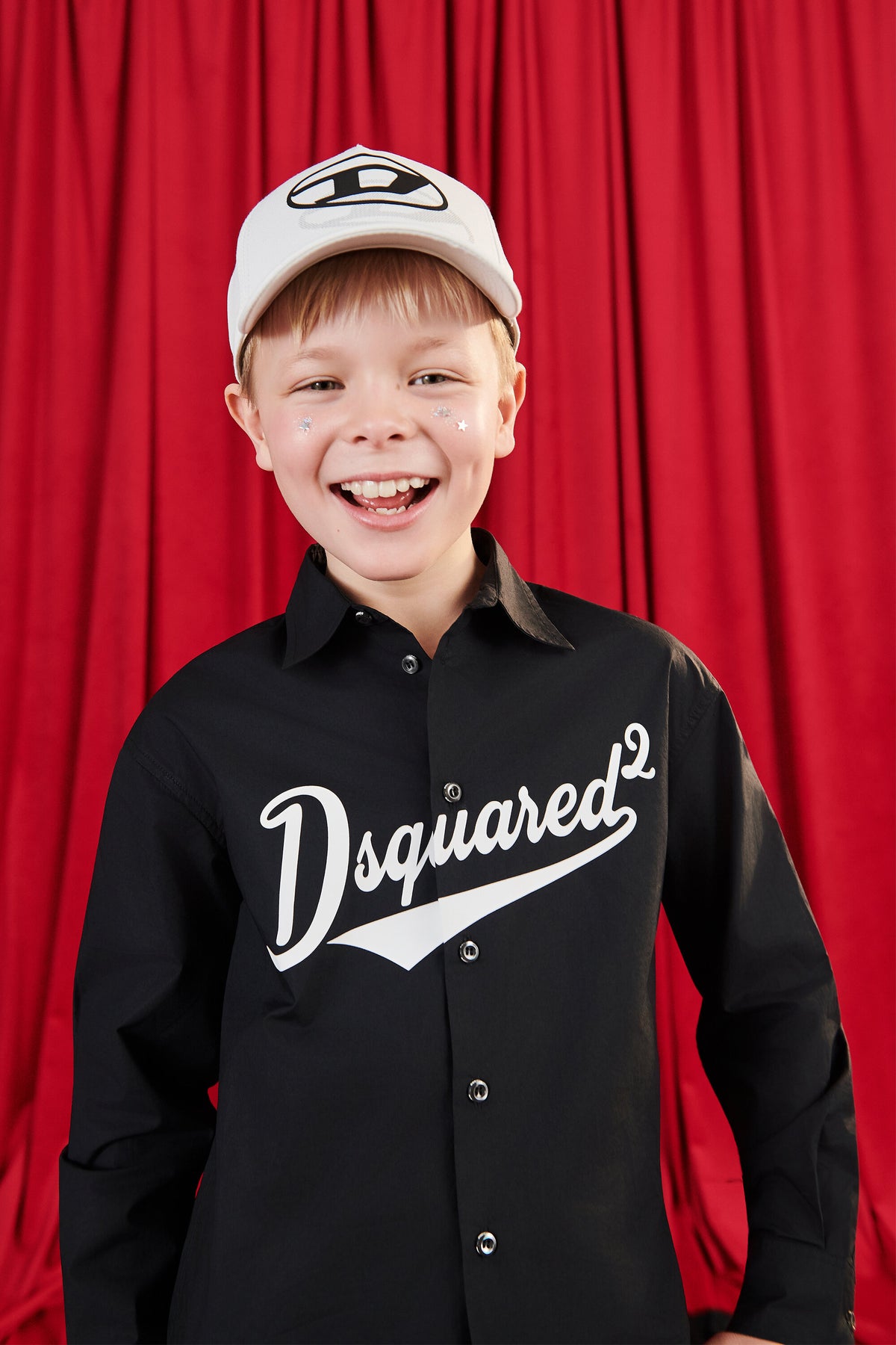 Long-sleeved shirt with logo