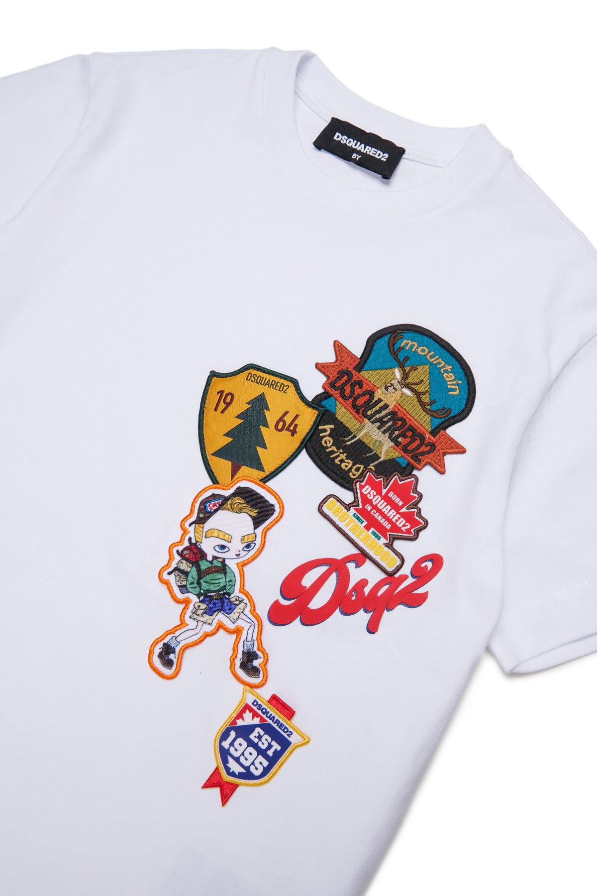 T-shirt avec logo et patch appliqués