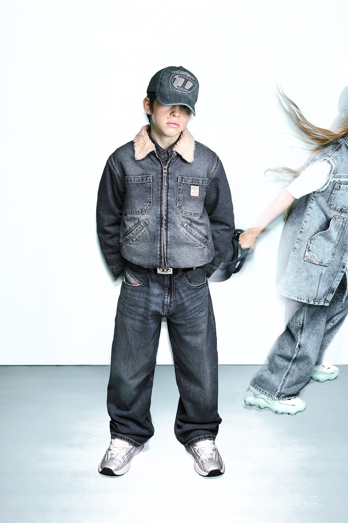Veste en denim shearling avec logo imprimé