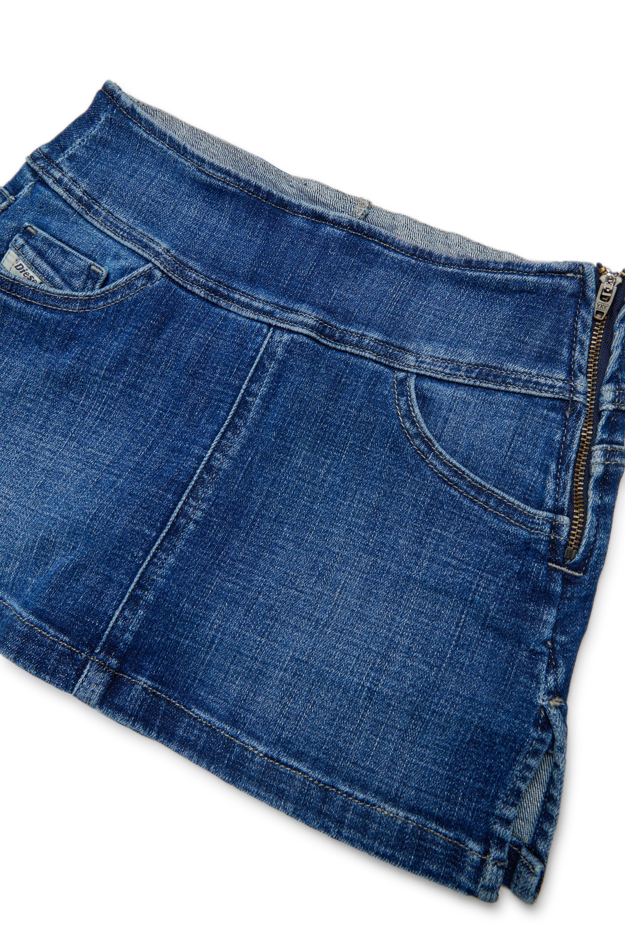Jupe courte en denim cinq poches