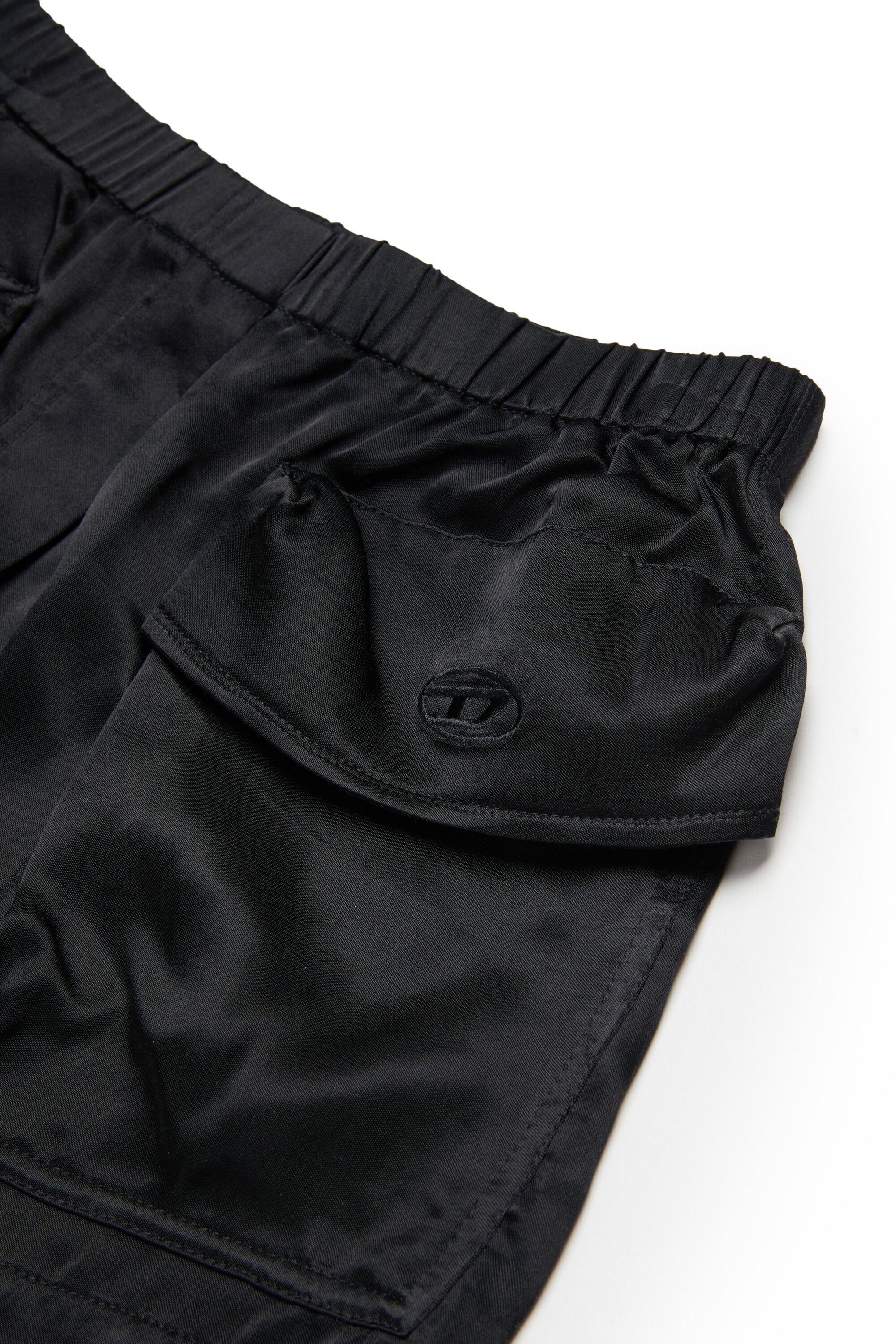 Shorts con logotipo