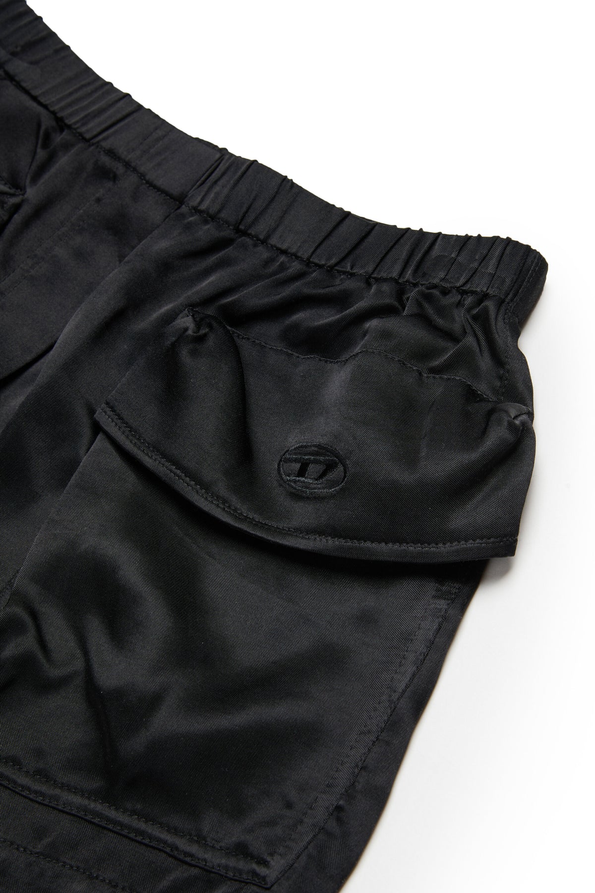 Shorts con logotipo