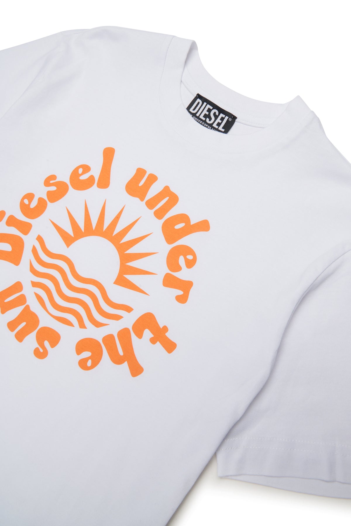 Camiseta con logo en el pecho