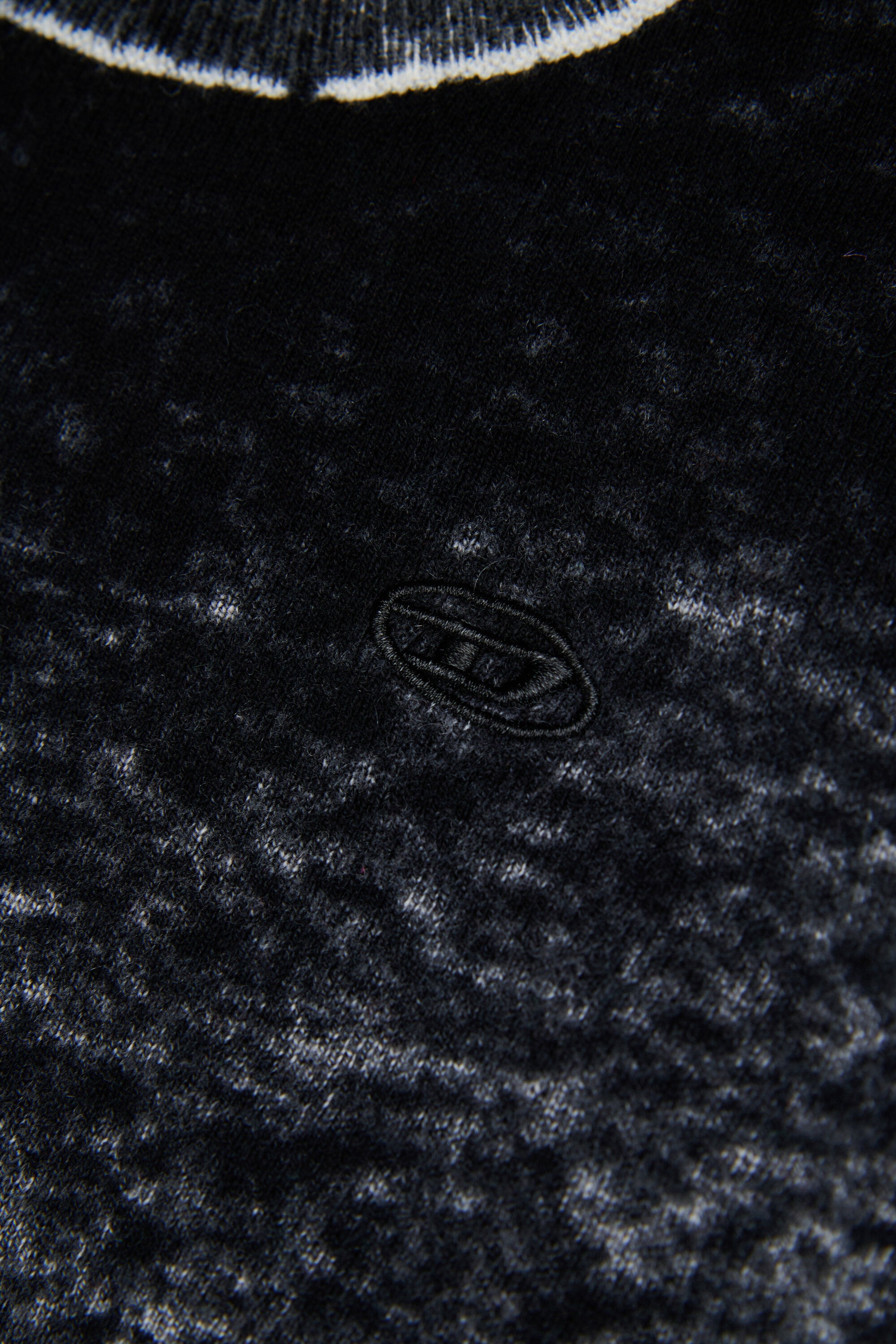 Jersey de cuello redondo con logo