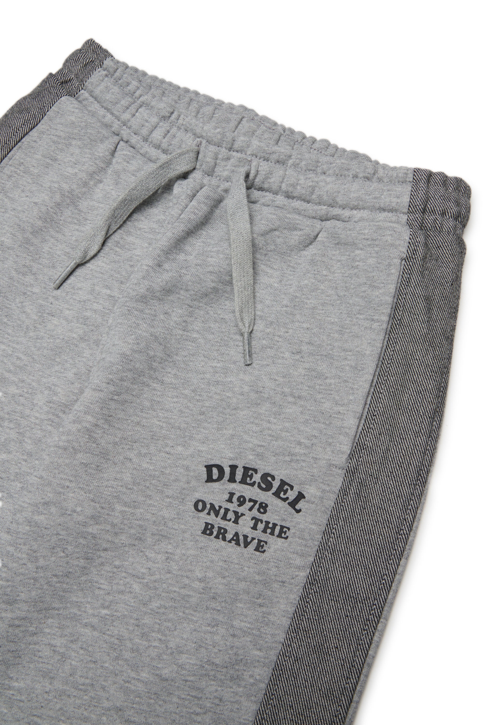 Sweatpants with logo