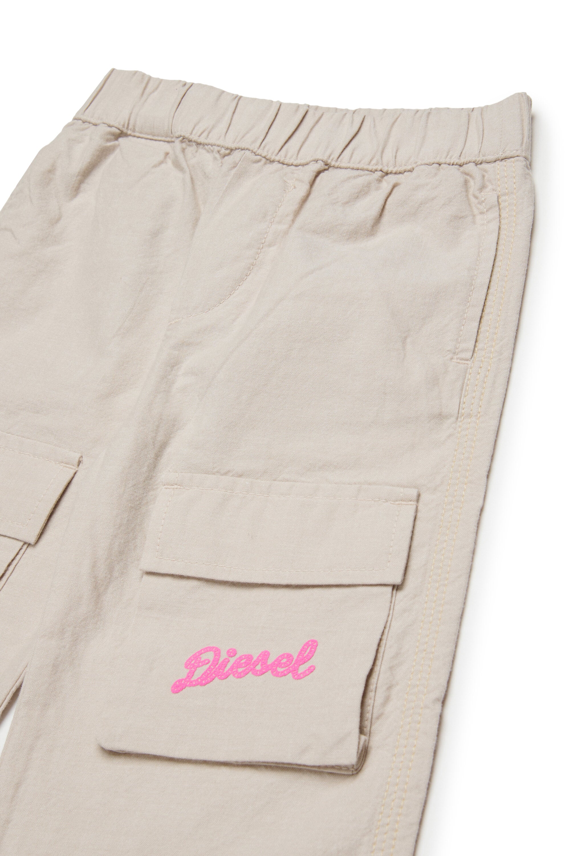 Pantalones cargo con logo