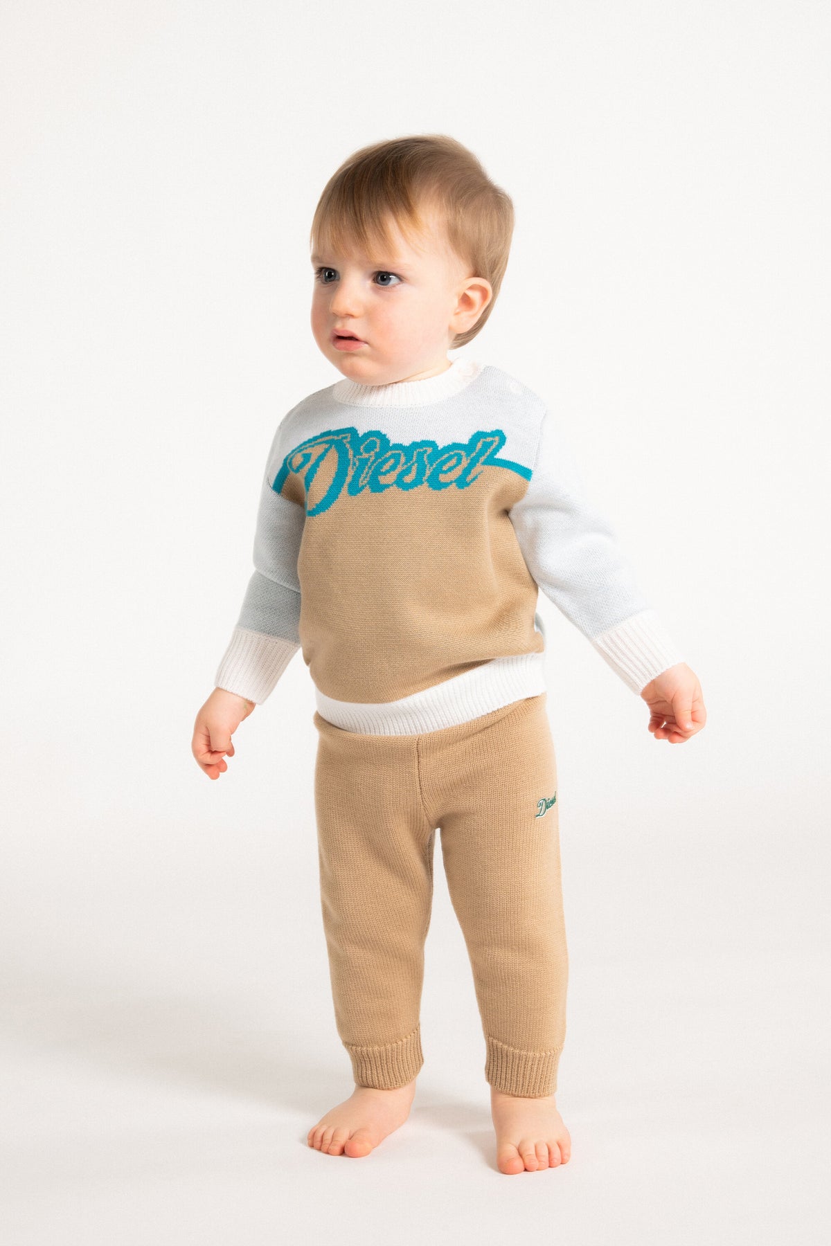 Pull ras du cou avec logo