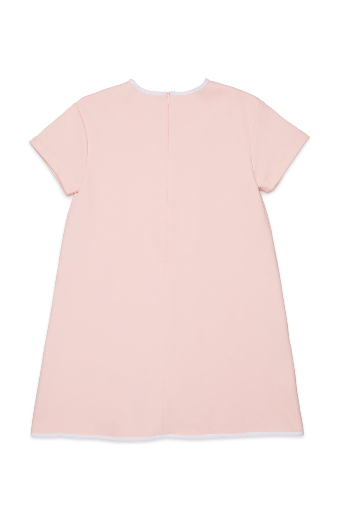 Vestido de manga corta y línea recta