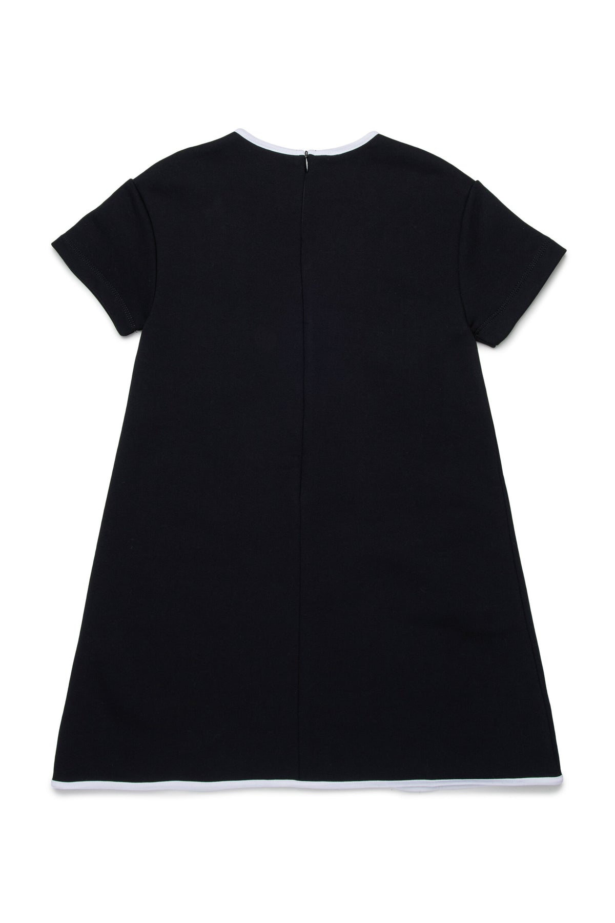 Vestido de manga corta y línea recta