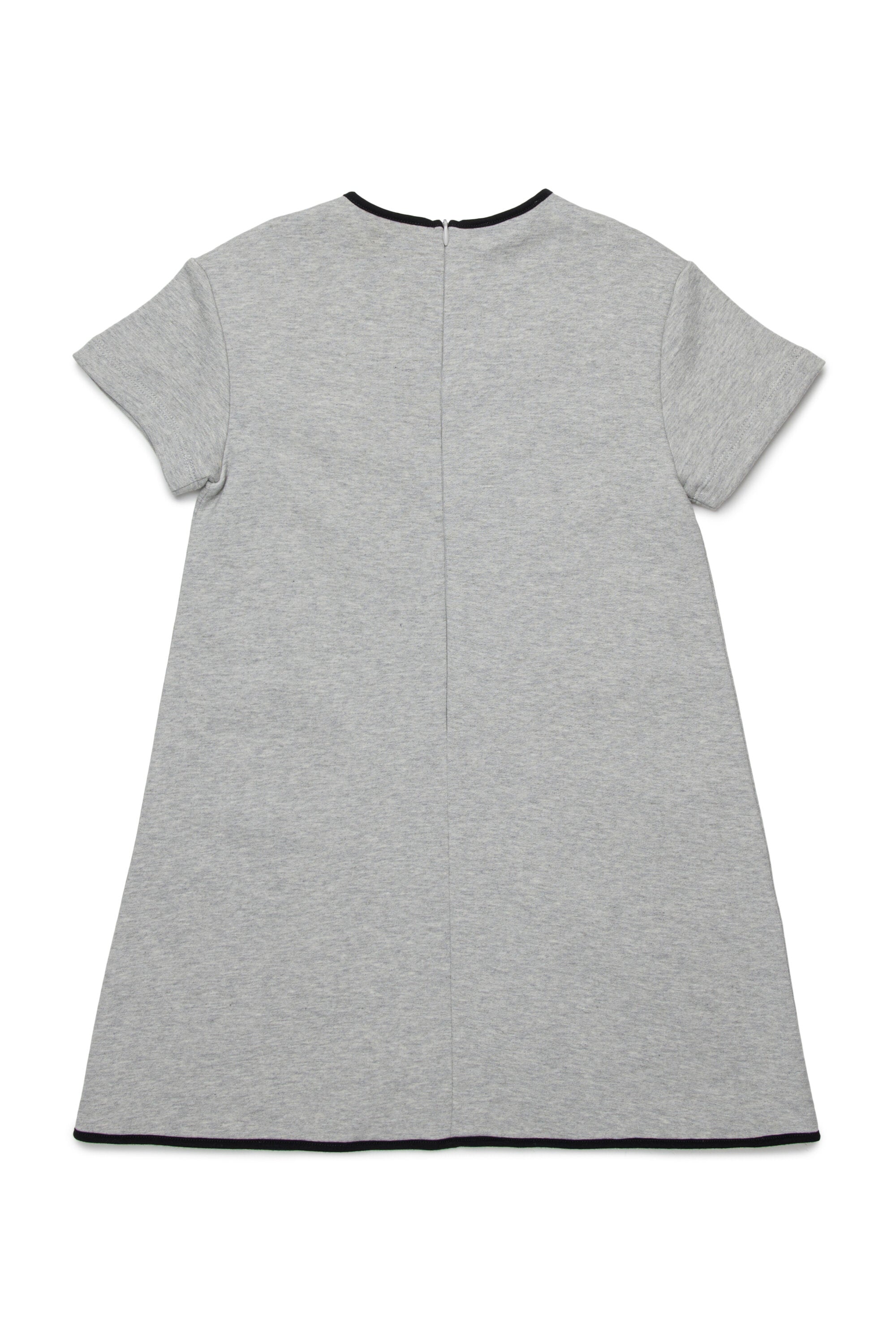 Robe à manches courtes et ligne droite