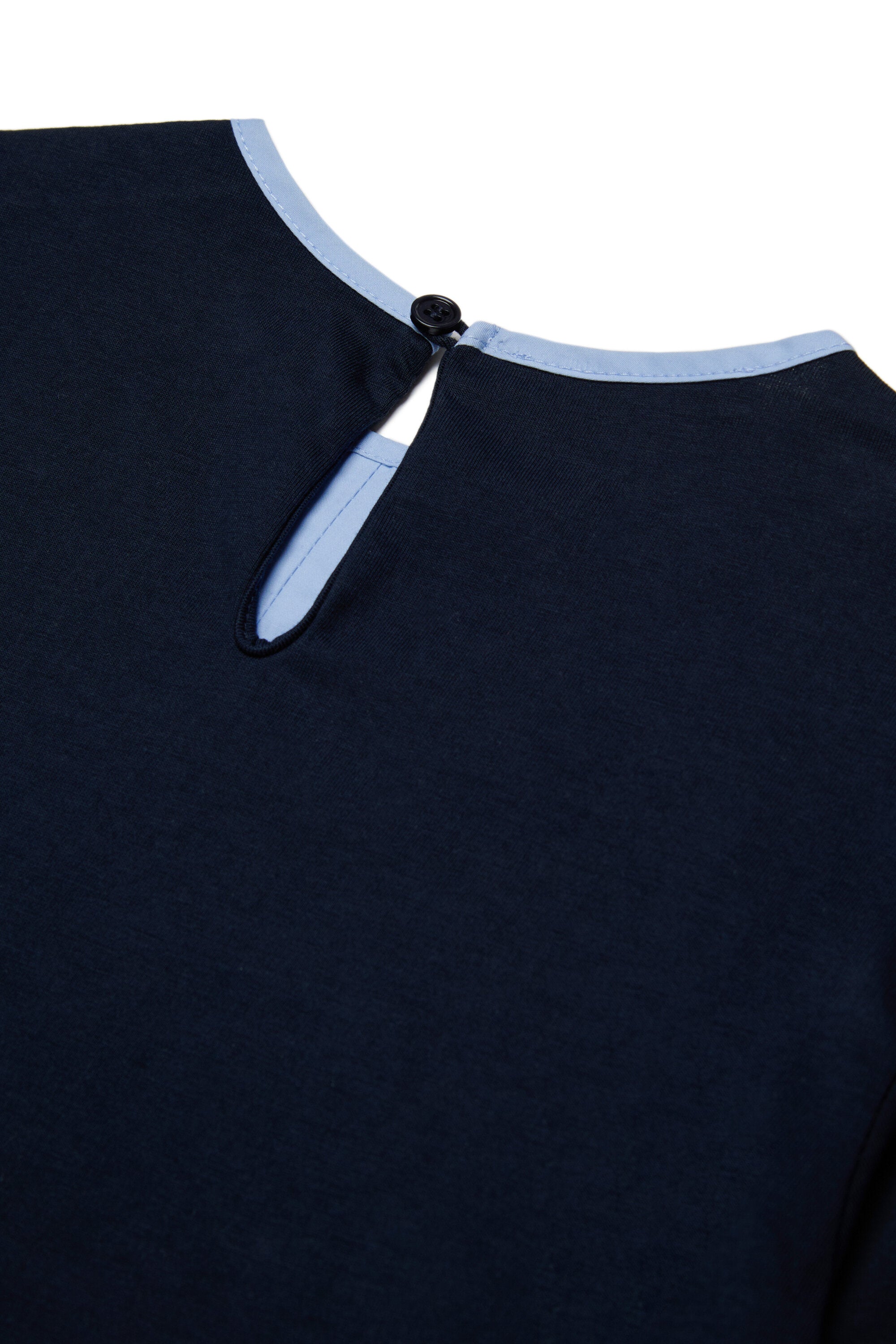 Camiseta de manga larga con detalles delanteros