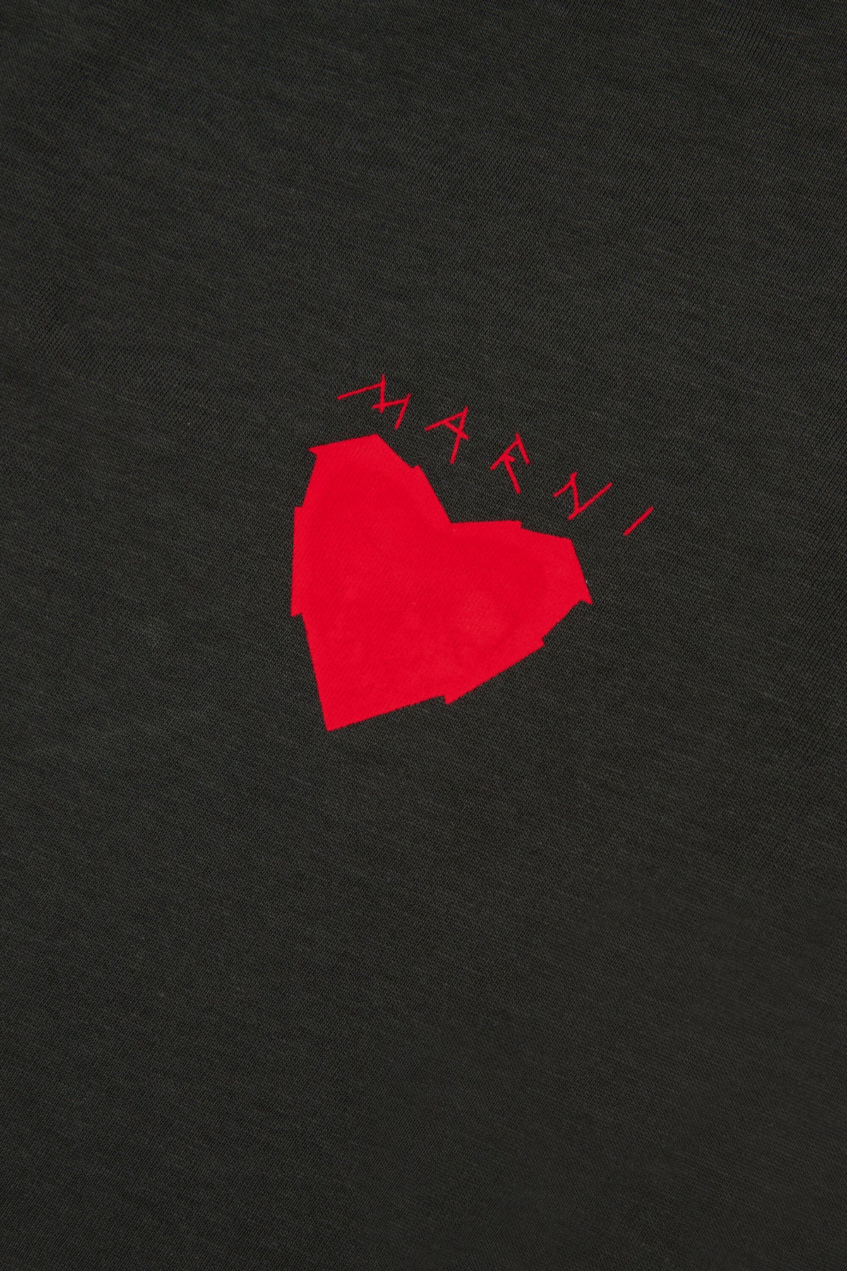 T-shirt avec cœur imprimé