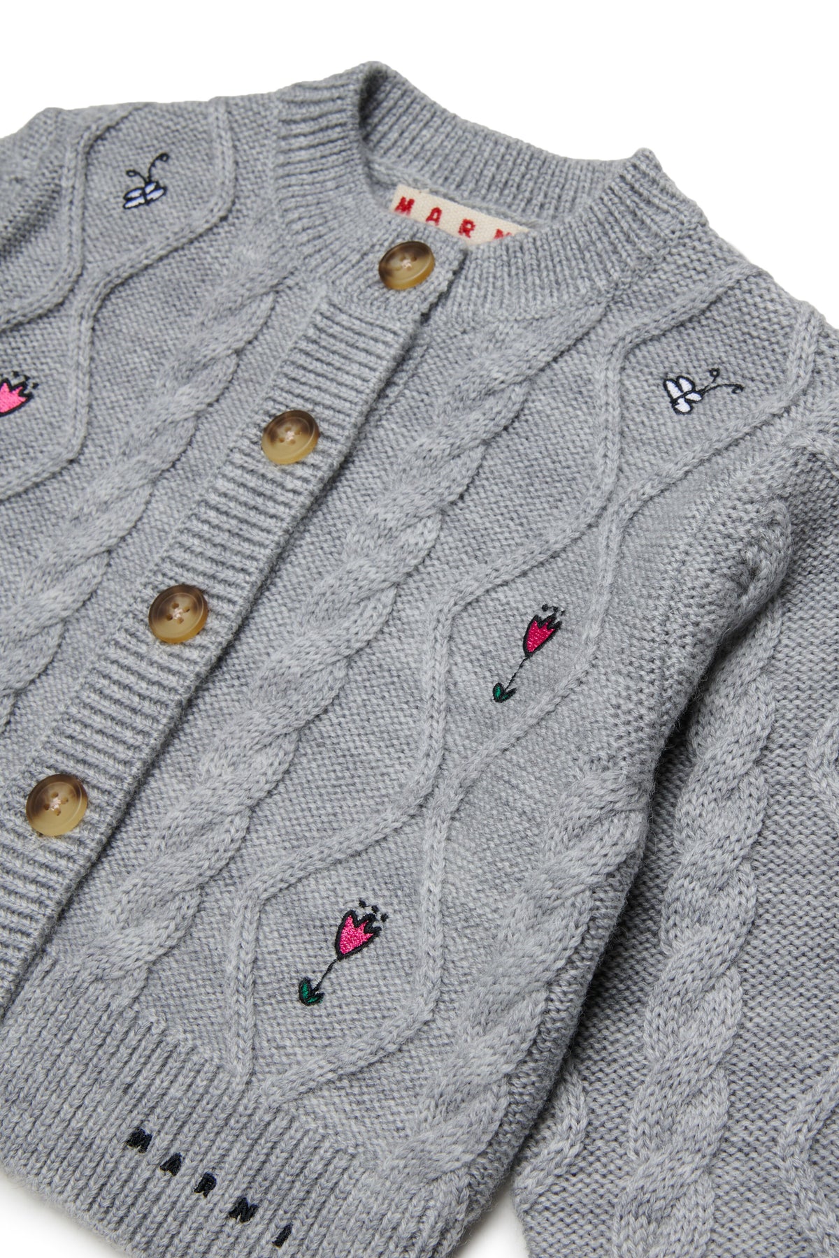Cardigan avec torsades et broderies florales