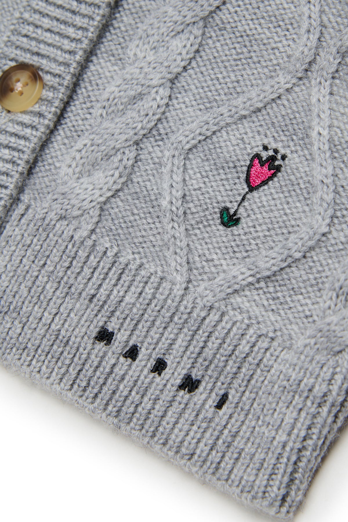 Cardigan avec torsades et broderies florales