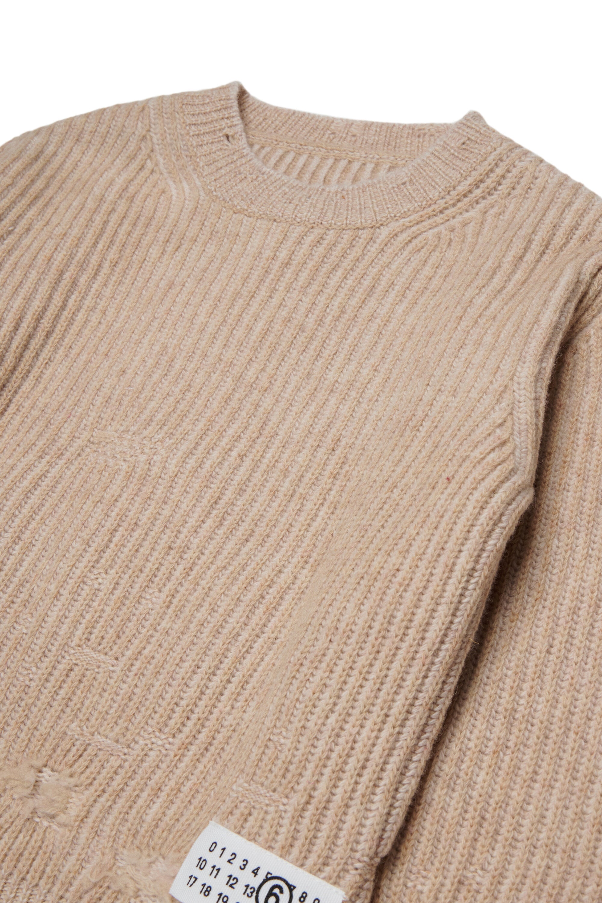 Pull en laine côtelée avec cassures