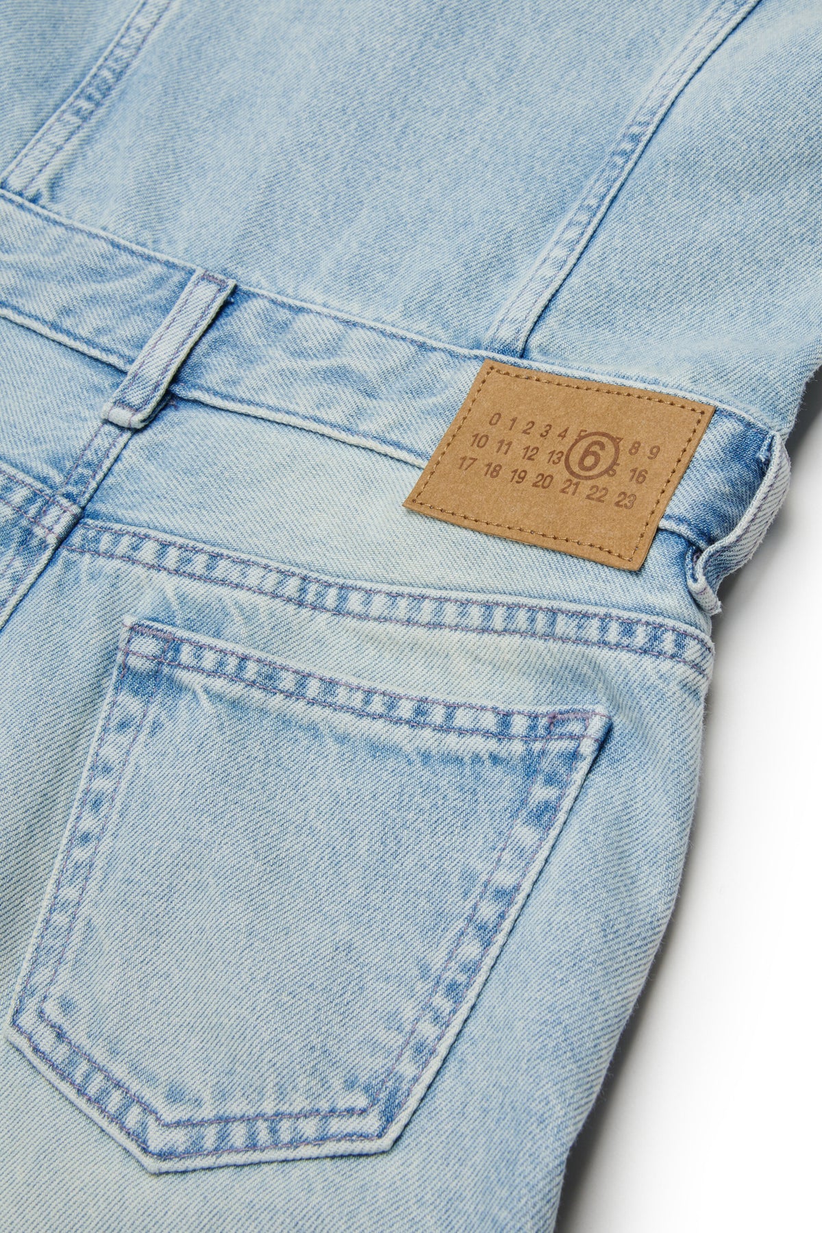 Robe en denim sans manches effet délavé