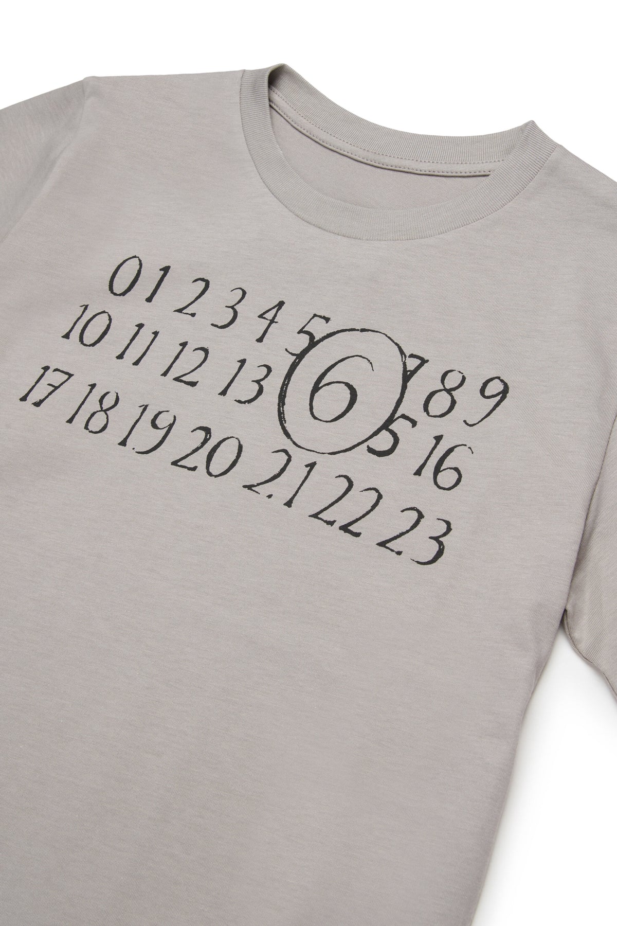 Camiseta con logo en el pecho