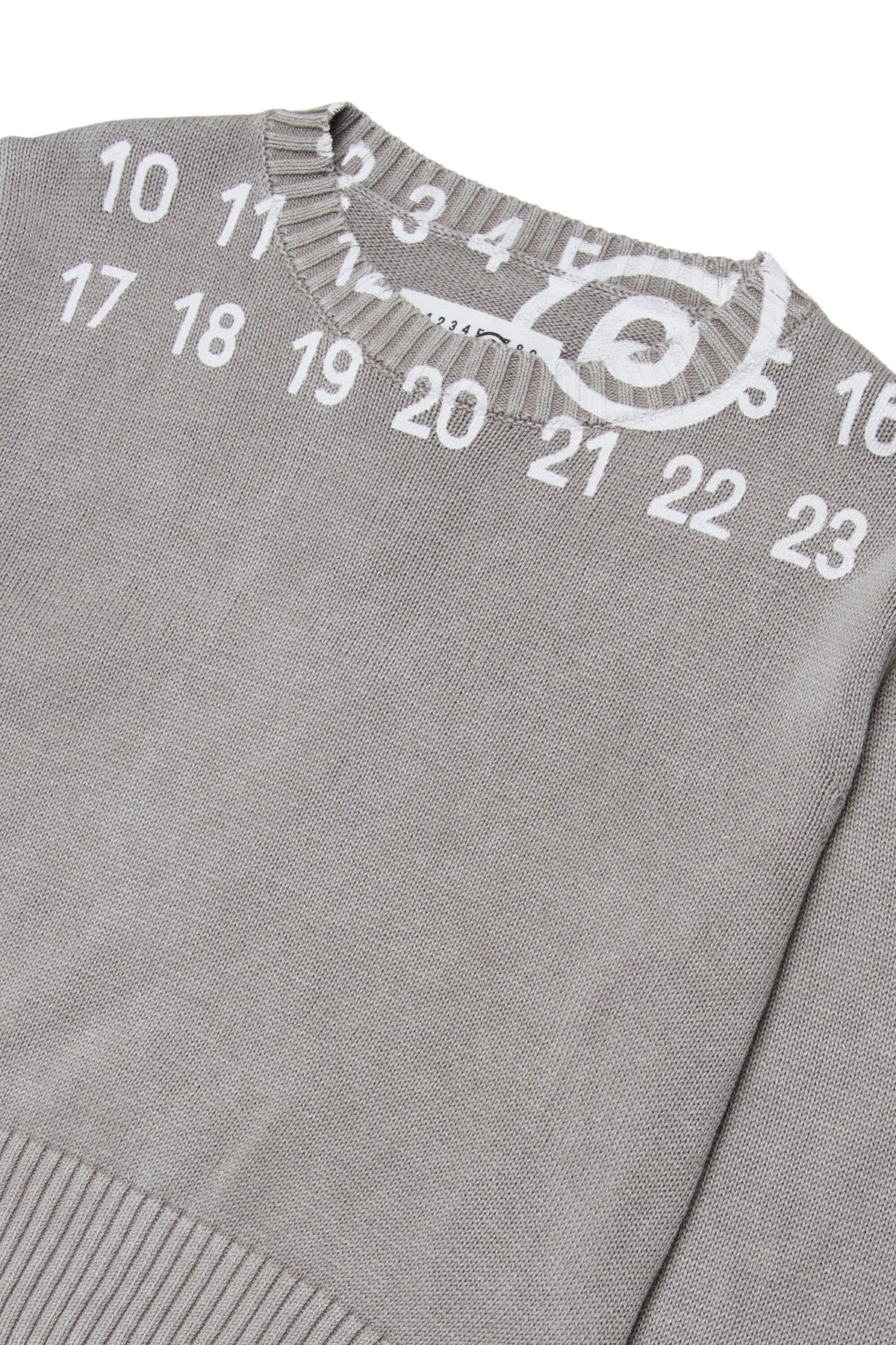 Crew neck pullover with logo