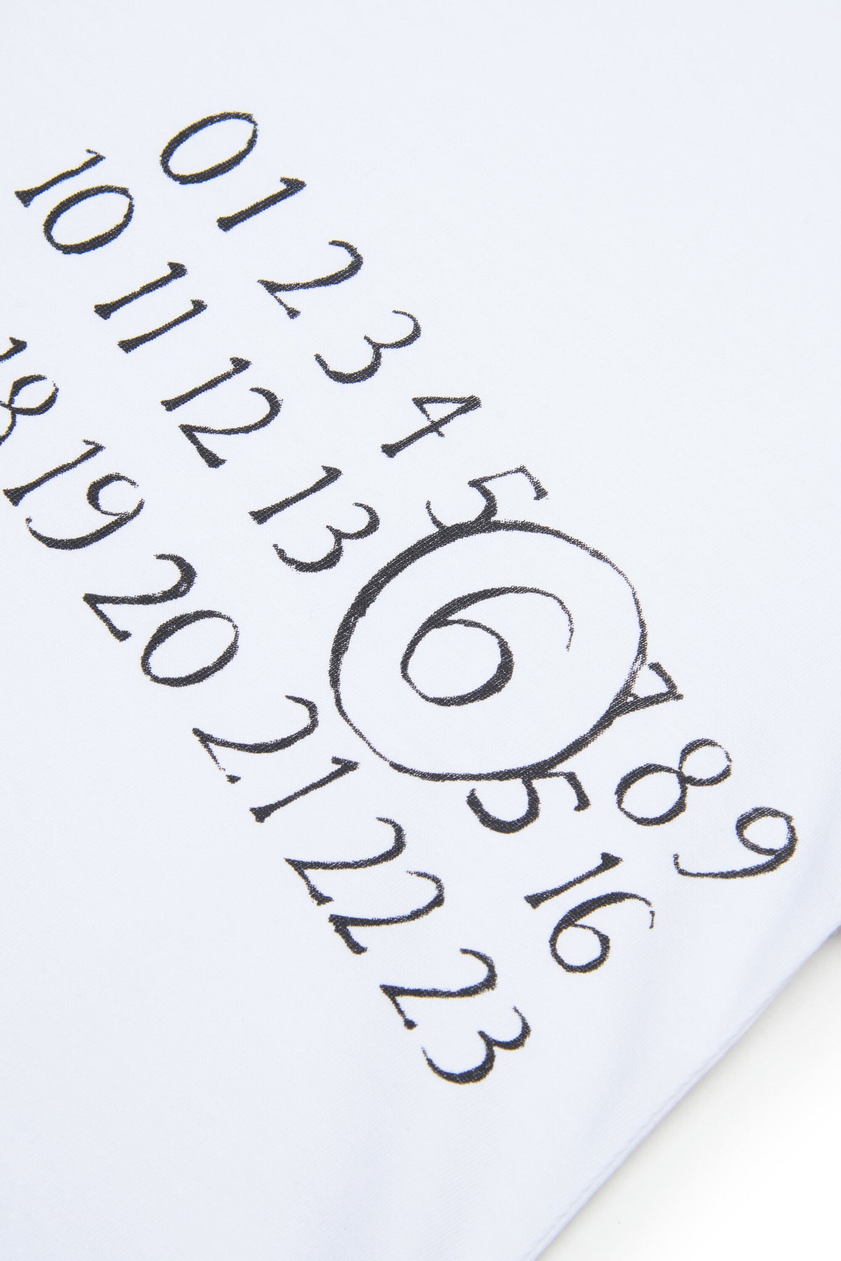 Vestido sin mangas con logo numérico