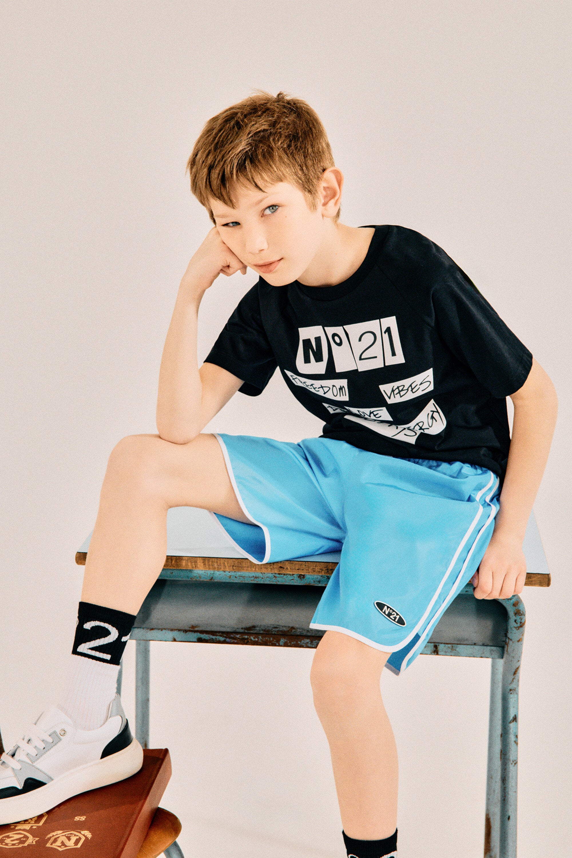 T-shirt with printed logo