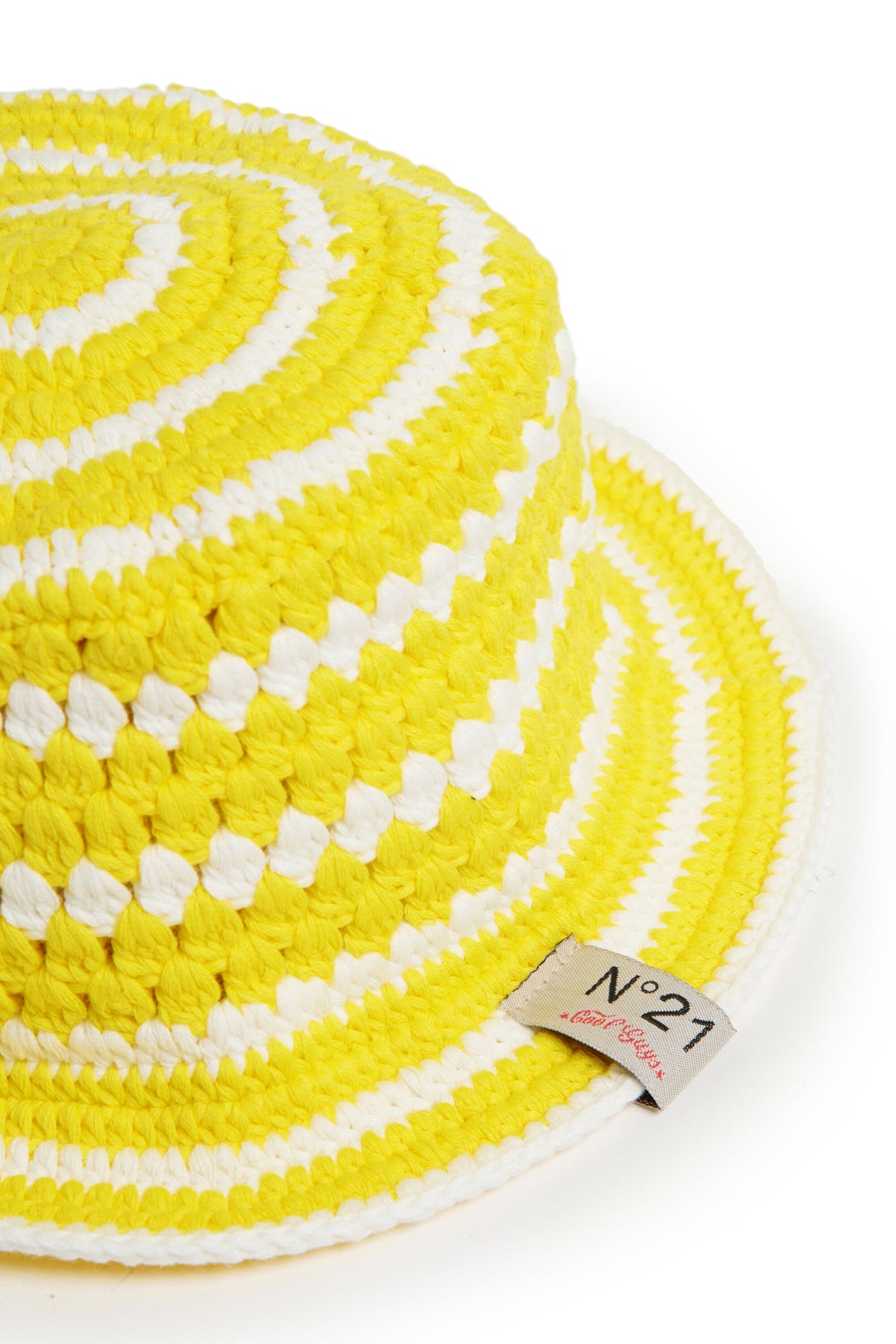 Bucket hat with logo