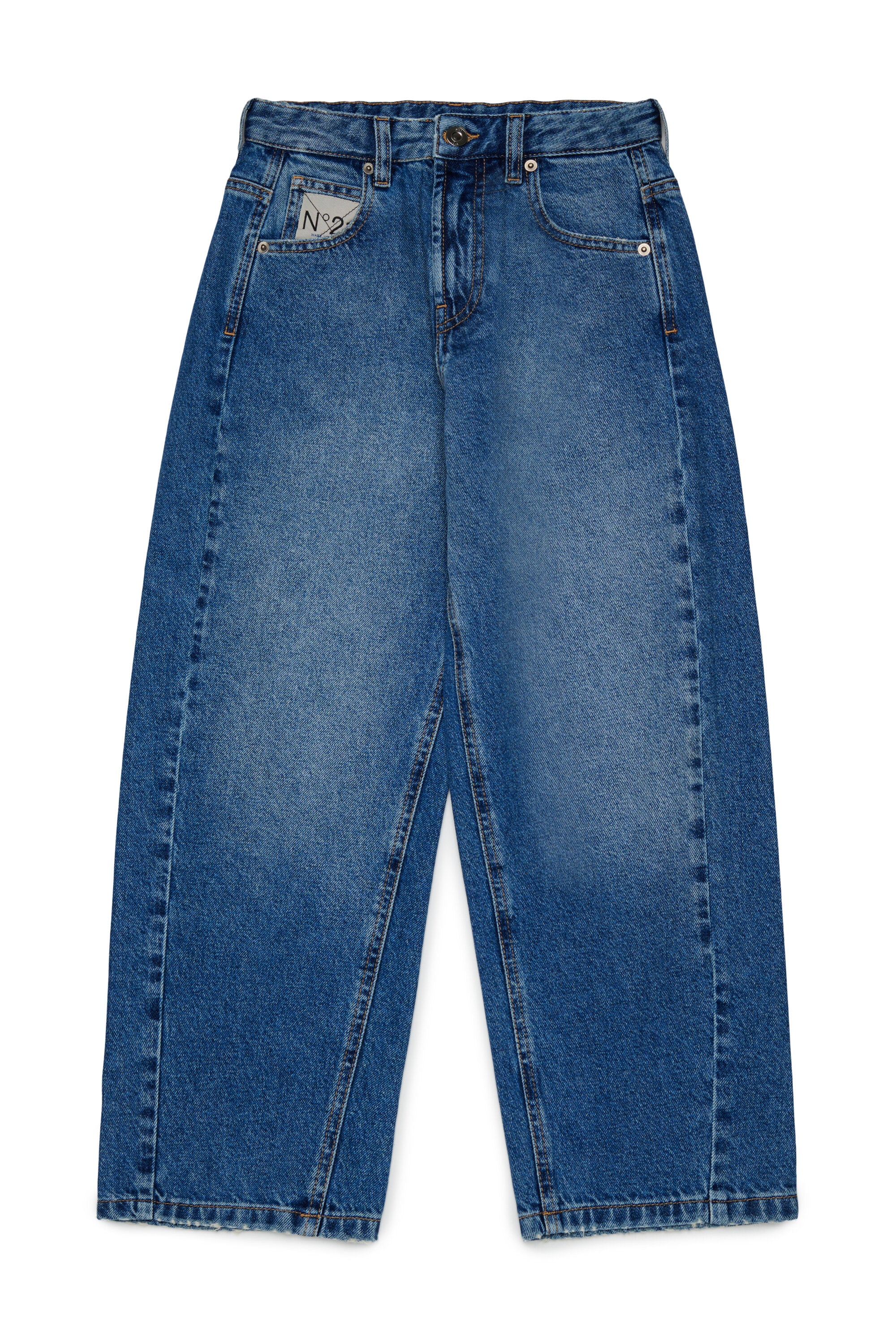 Jeans corte acampanado con logo