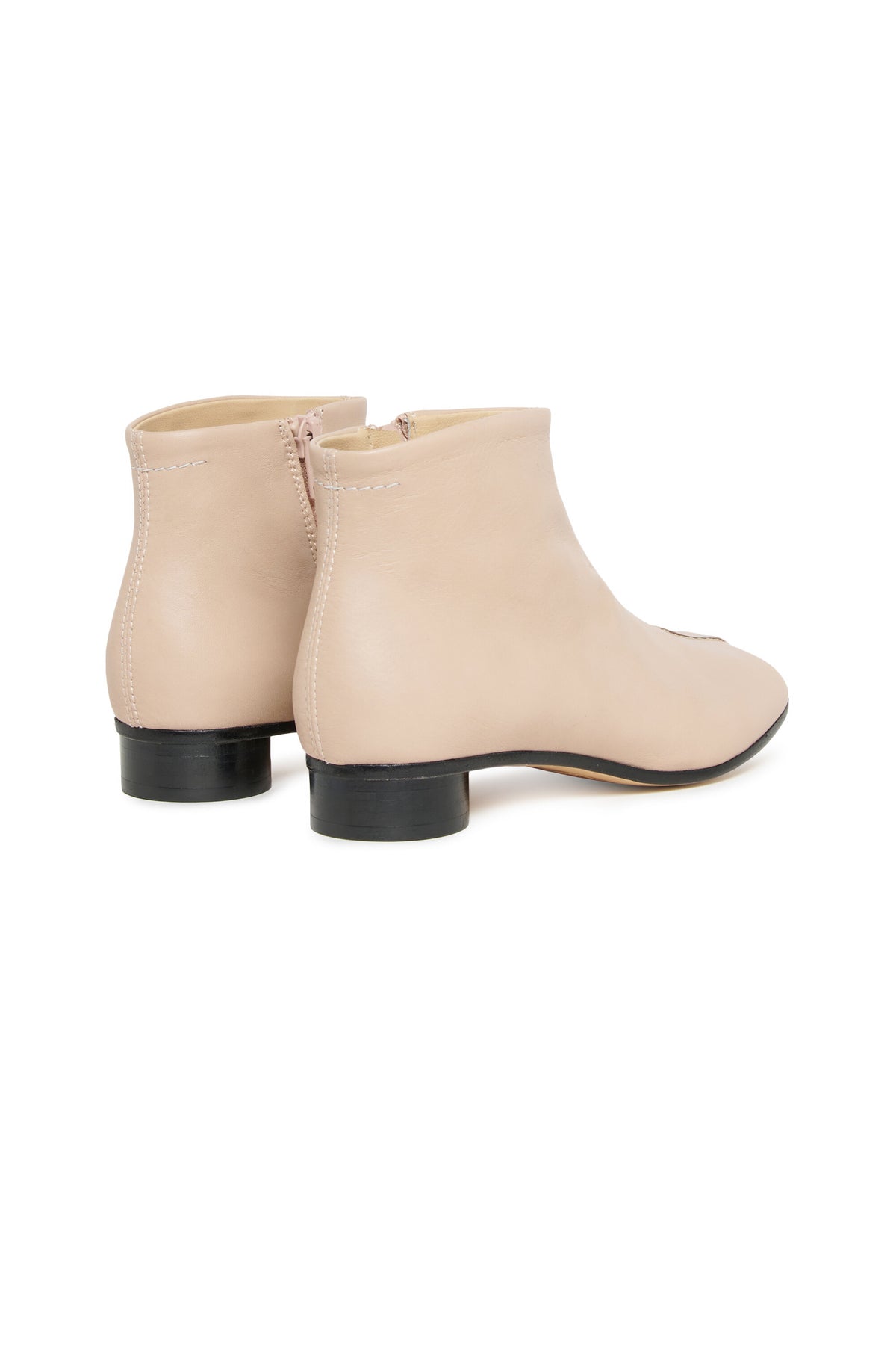 Bottes basses en cuir à talons