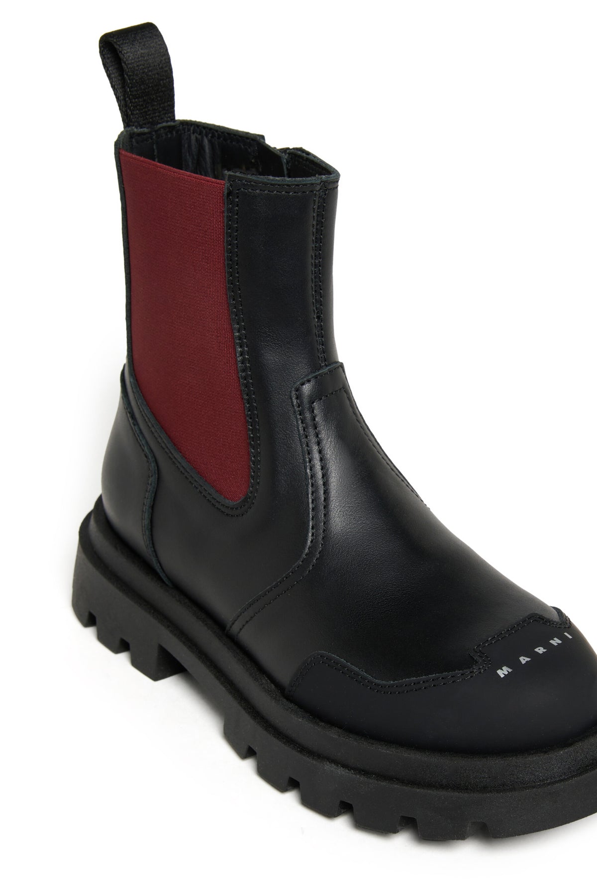 Bottines Chelsea avec logo sur le bout du pied