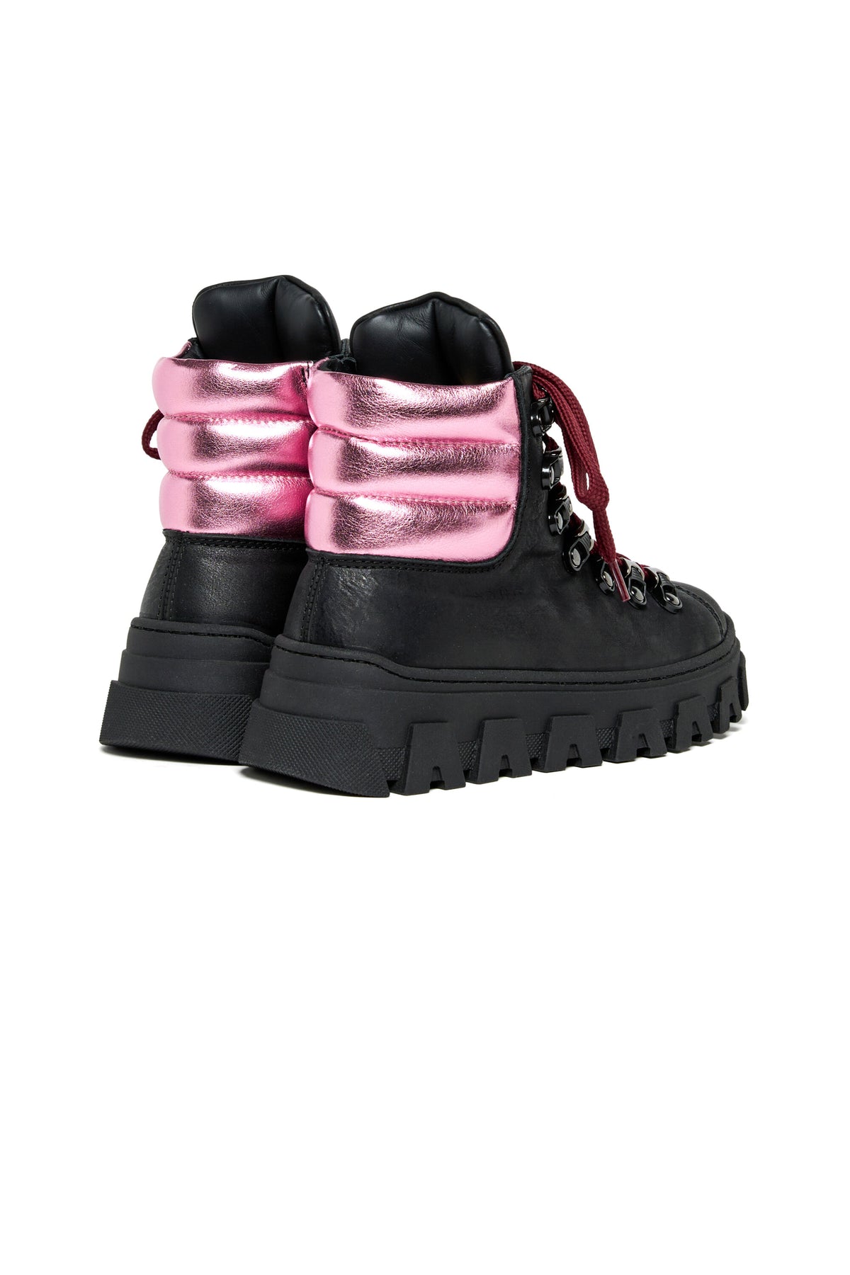 Botas de montaña con cuello en contraste