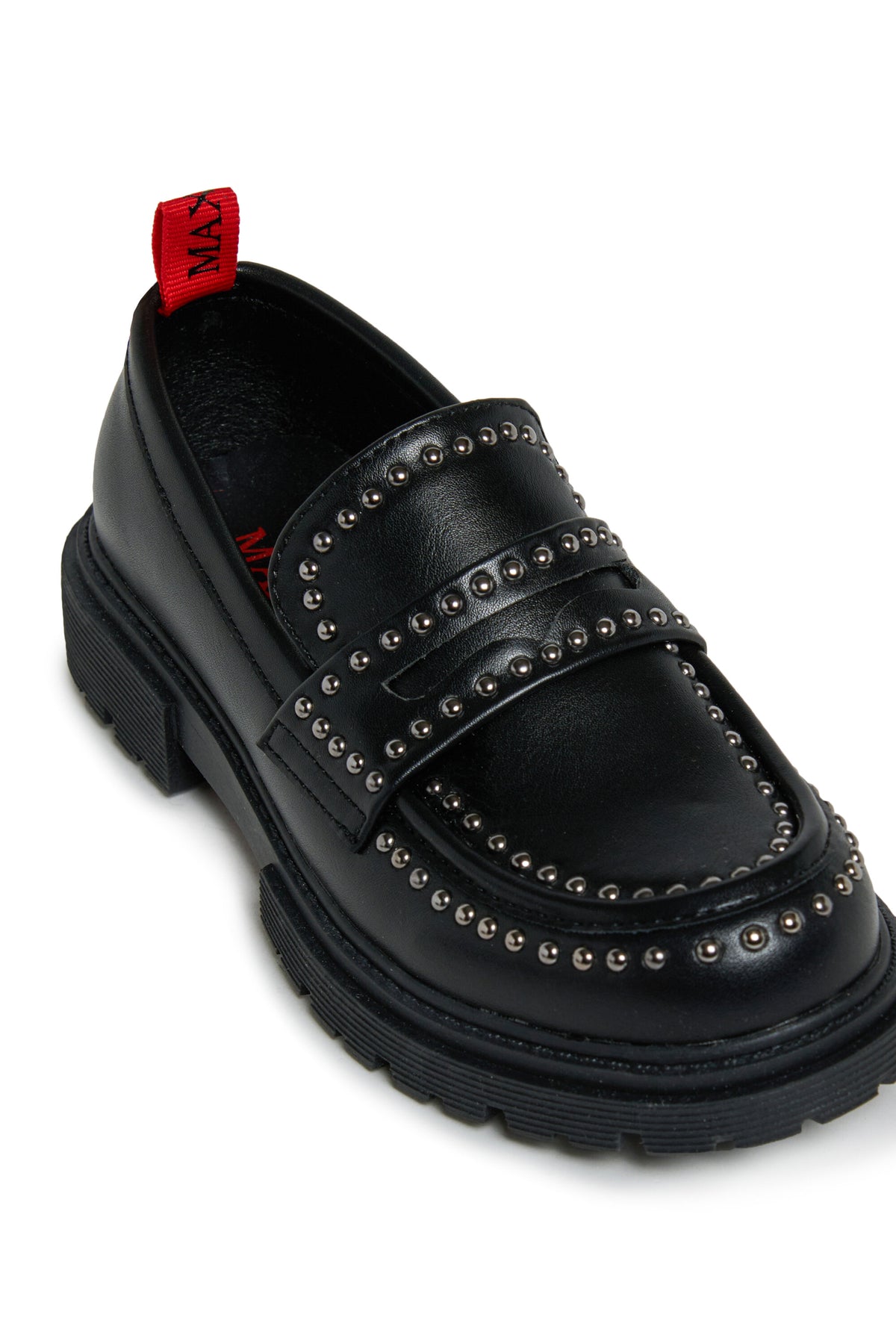 Mocasines con tachuelas