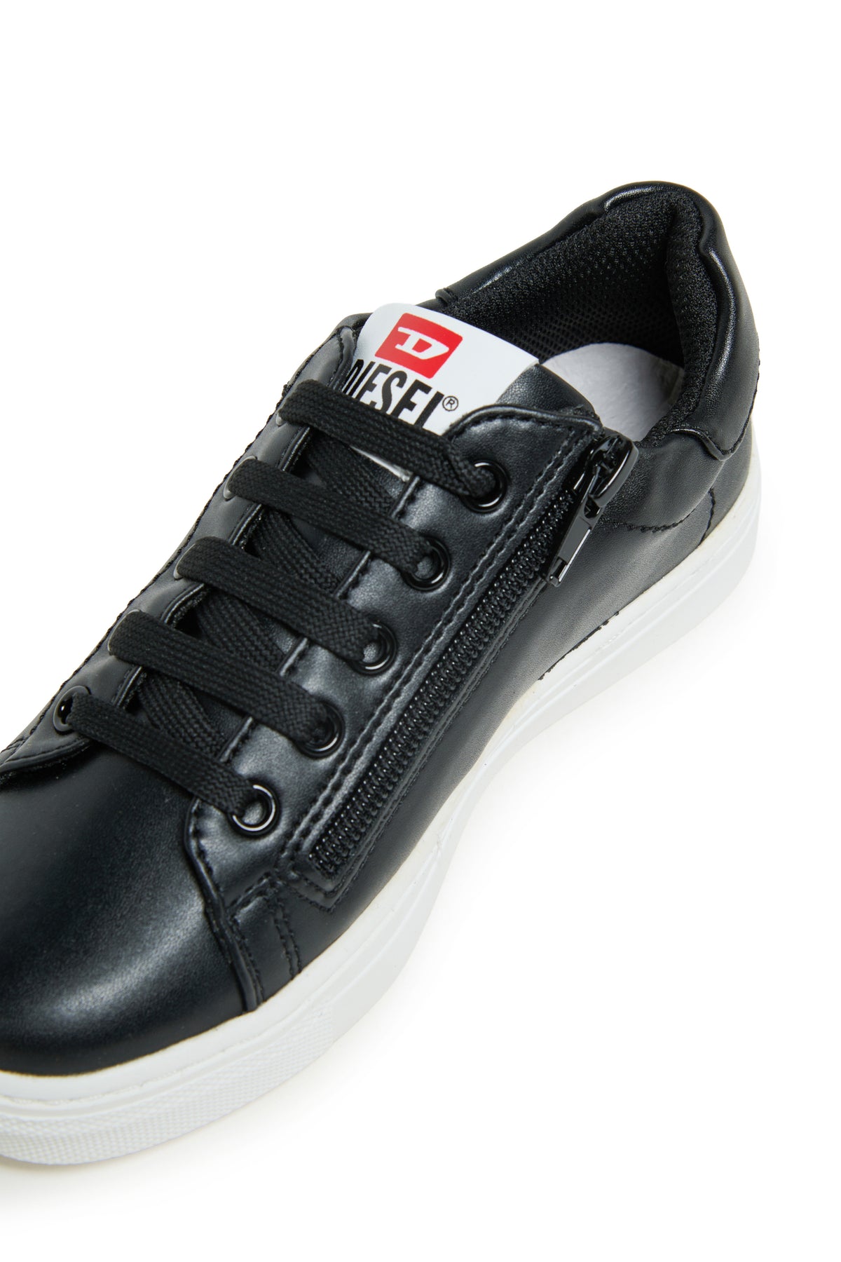 Zapatillas con logotipo