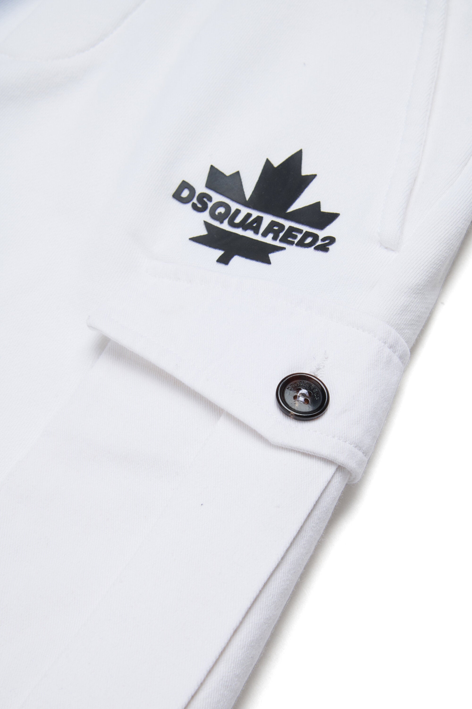 Short cargo en polaire avec Maple Leaf