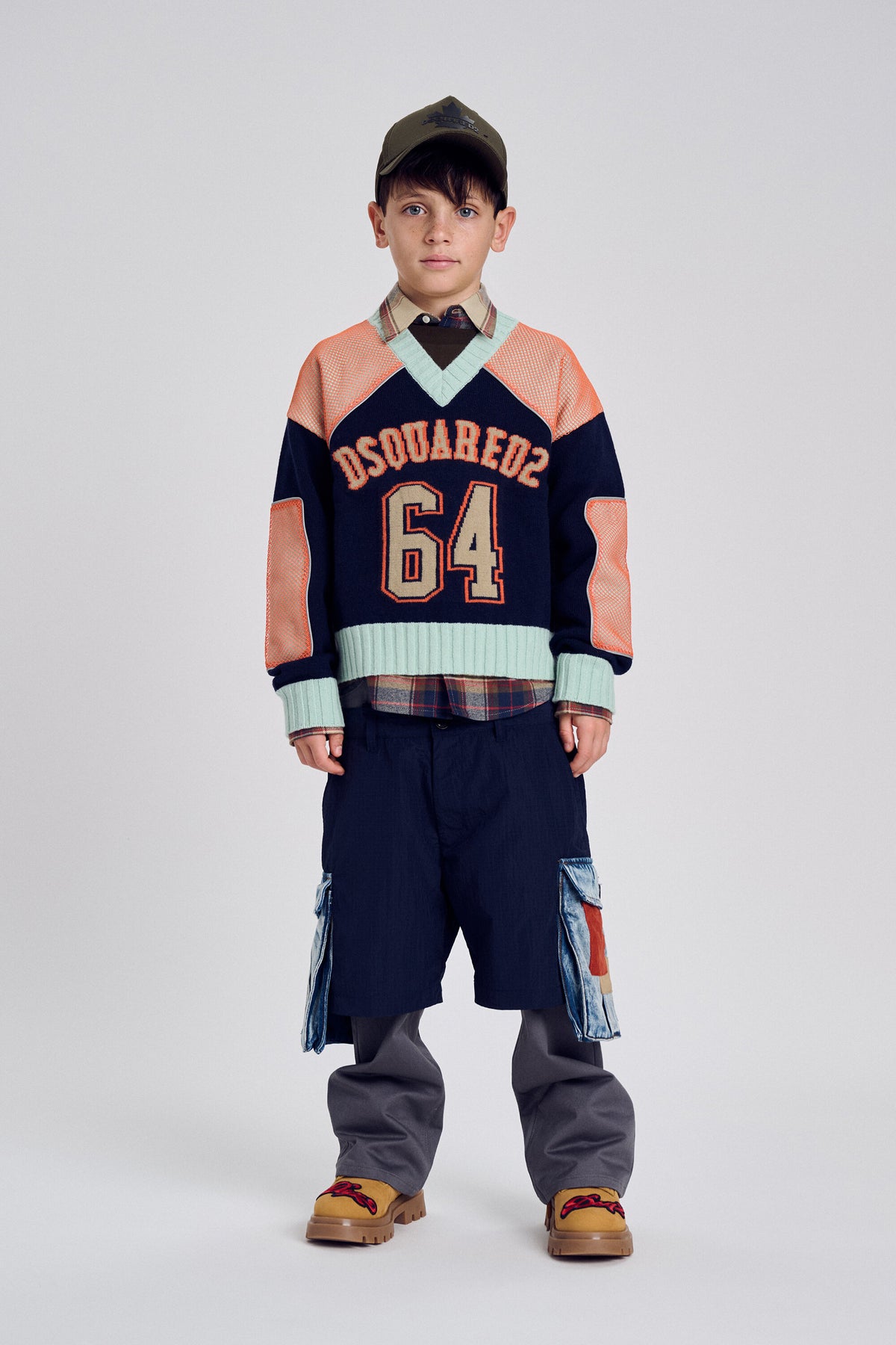 Pull à col en V avec logo