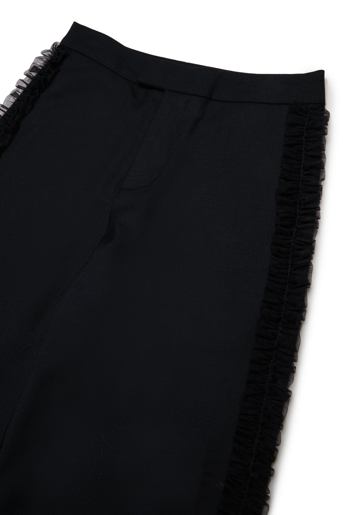 Pantalones formales con detalles plisados