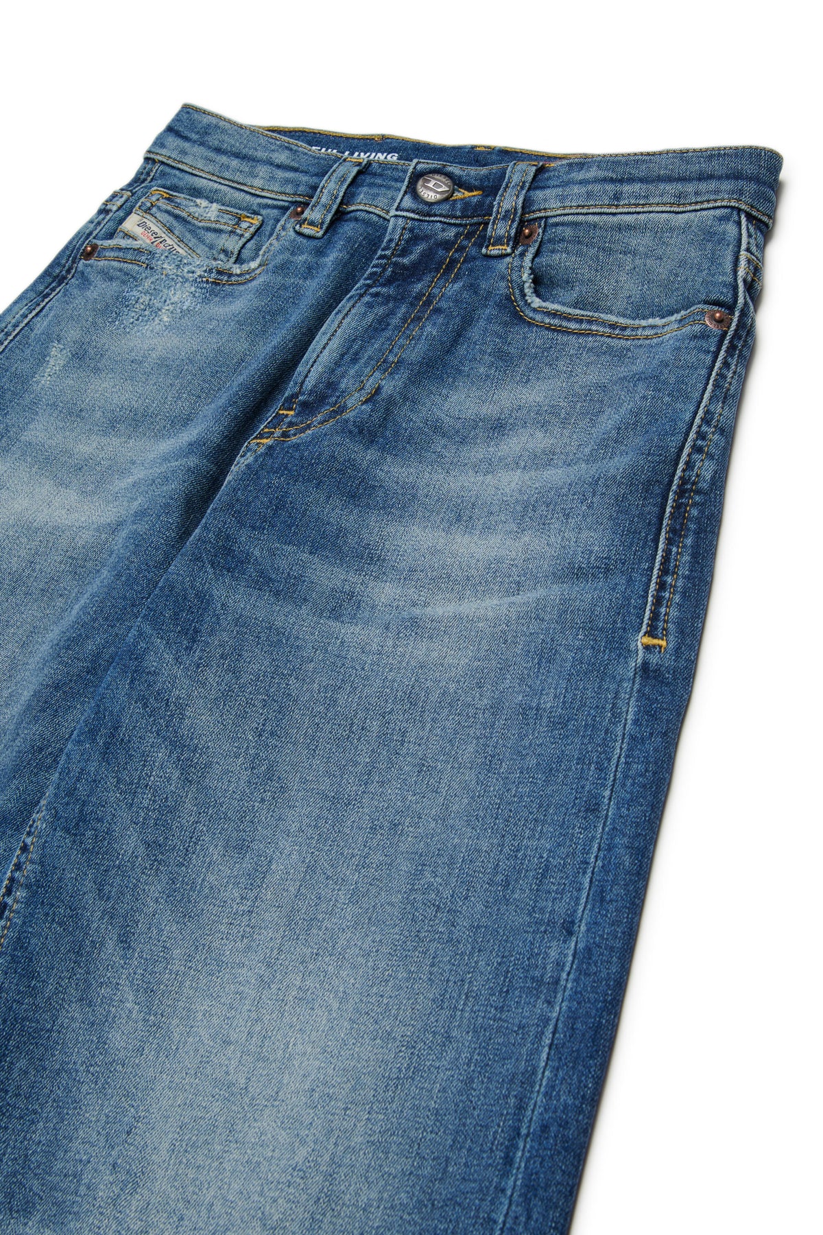 Jeans relaxed fit con lavado azul medio - D-Argjx