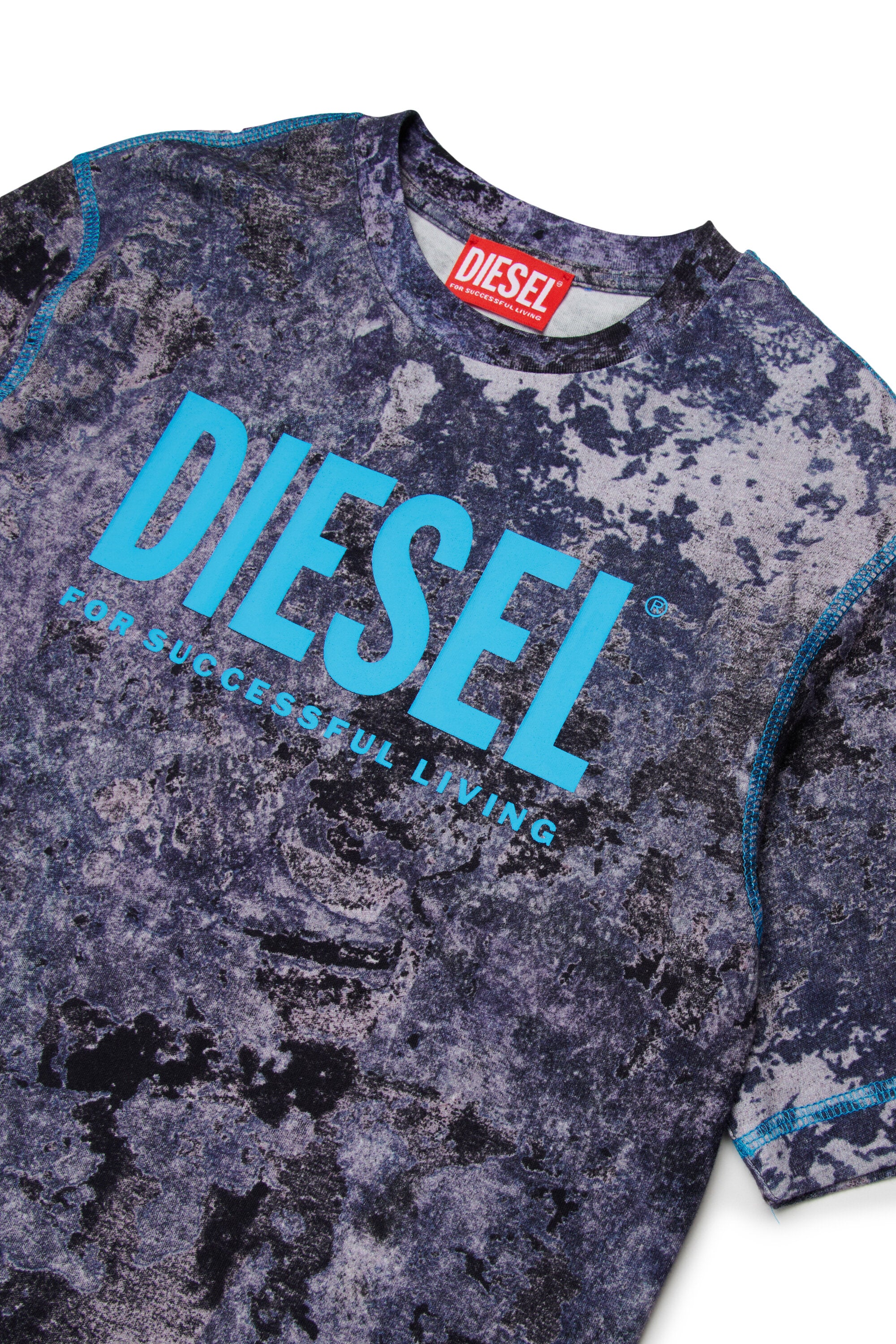 T-shirt with logo