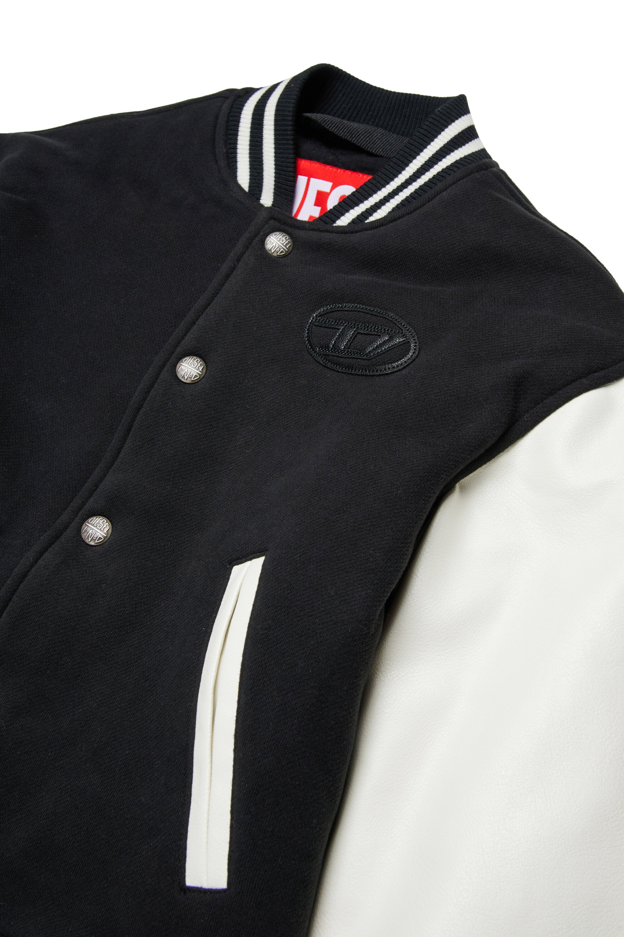 Chaqueta bomber con logo estampado