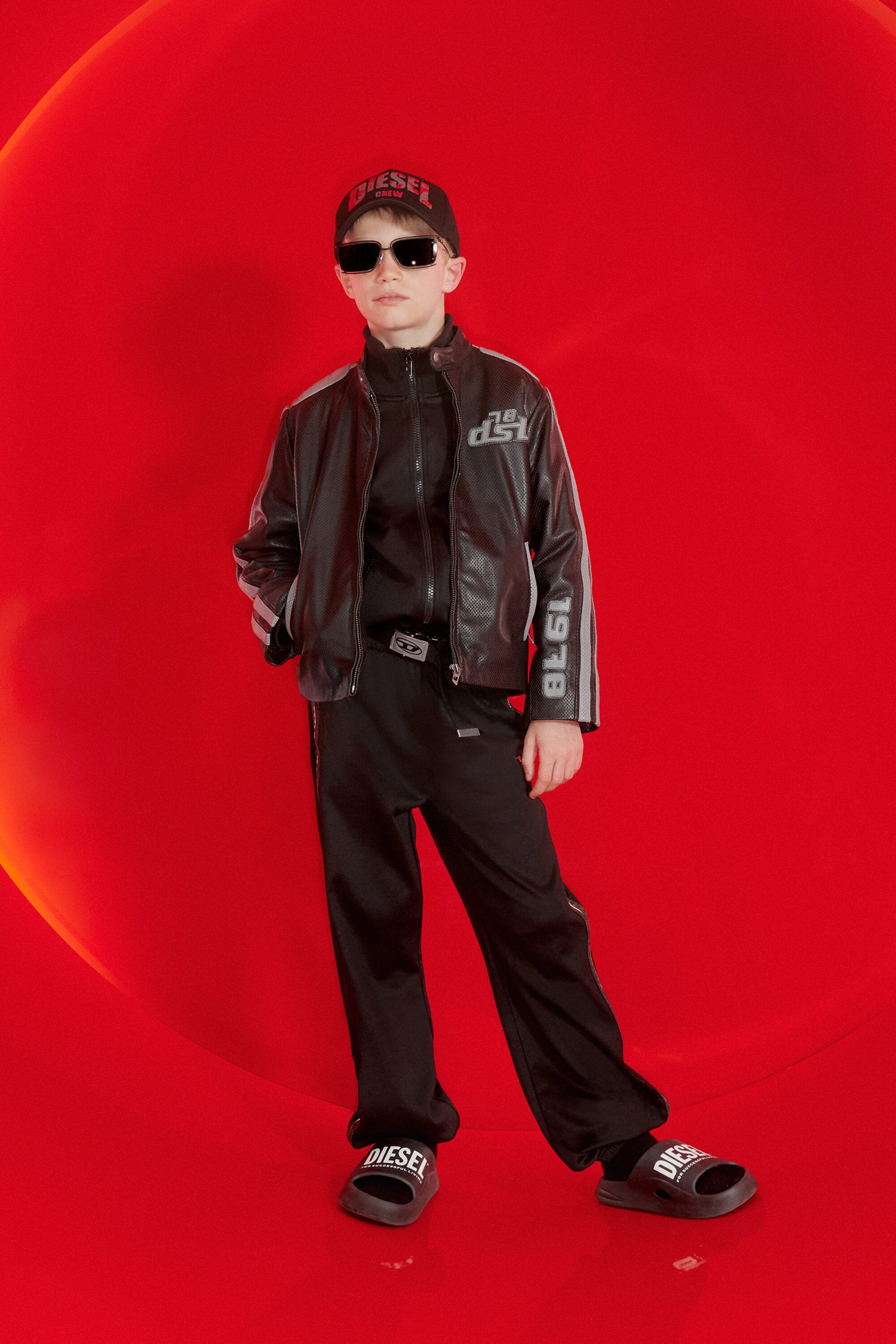 Chaqueta biker con logo estampado