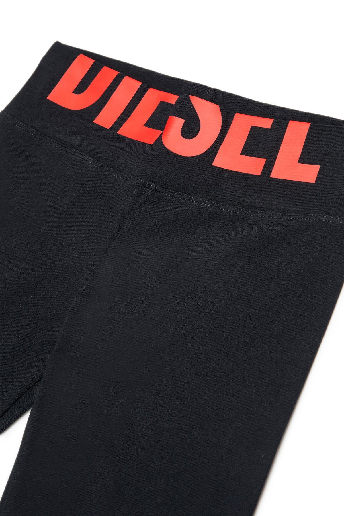 Short en maille avec logo