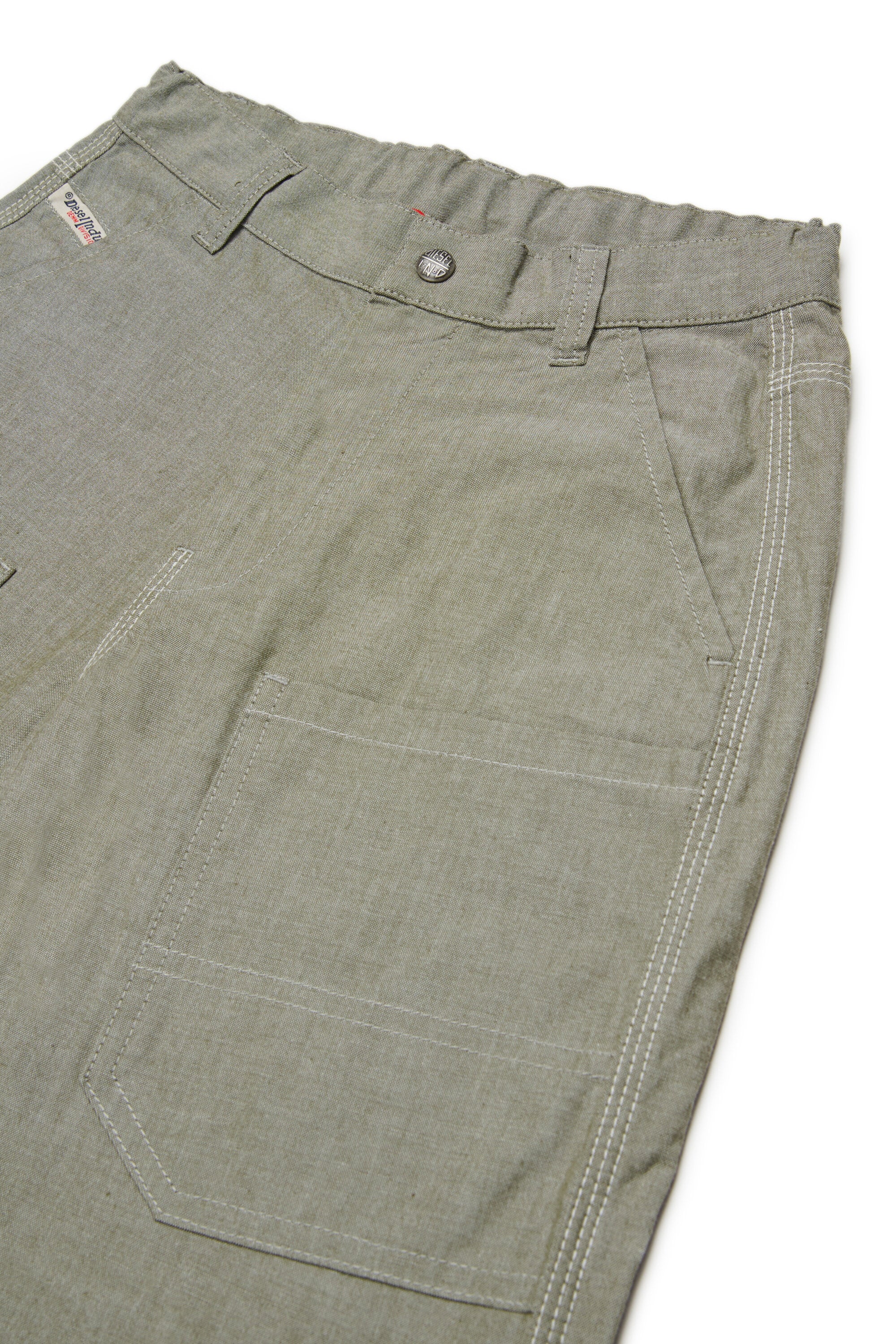 Short cargo avec logo