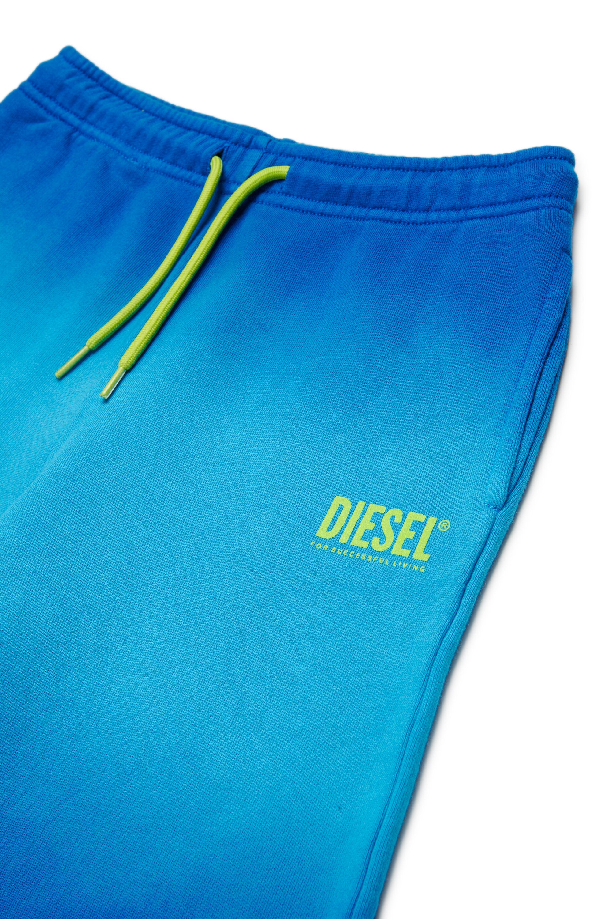 Short en molleton avec logo