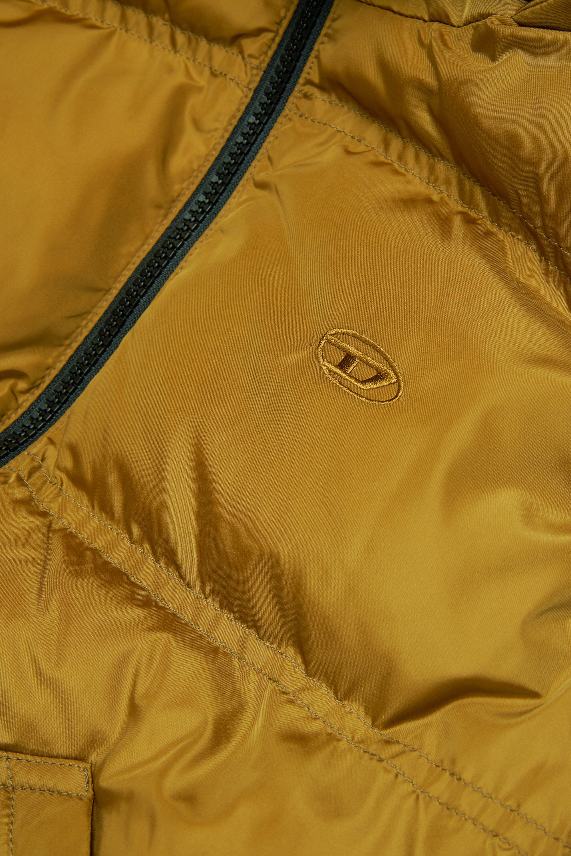 Veste matelassée avec logo imprimé