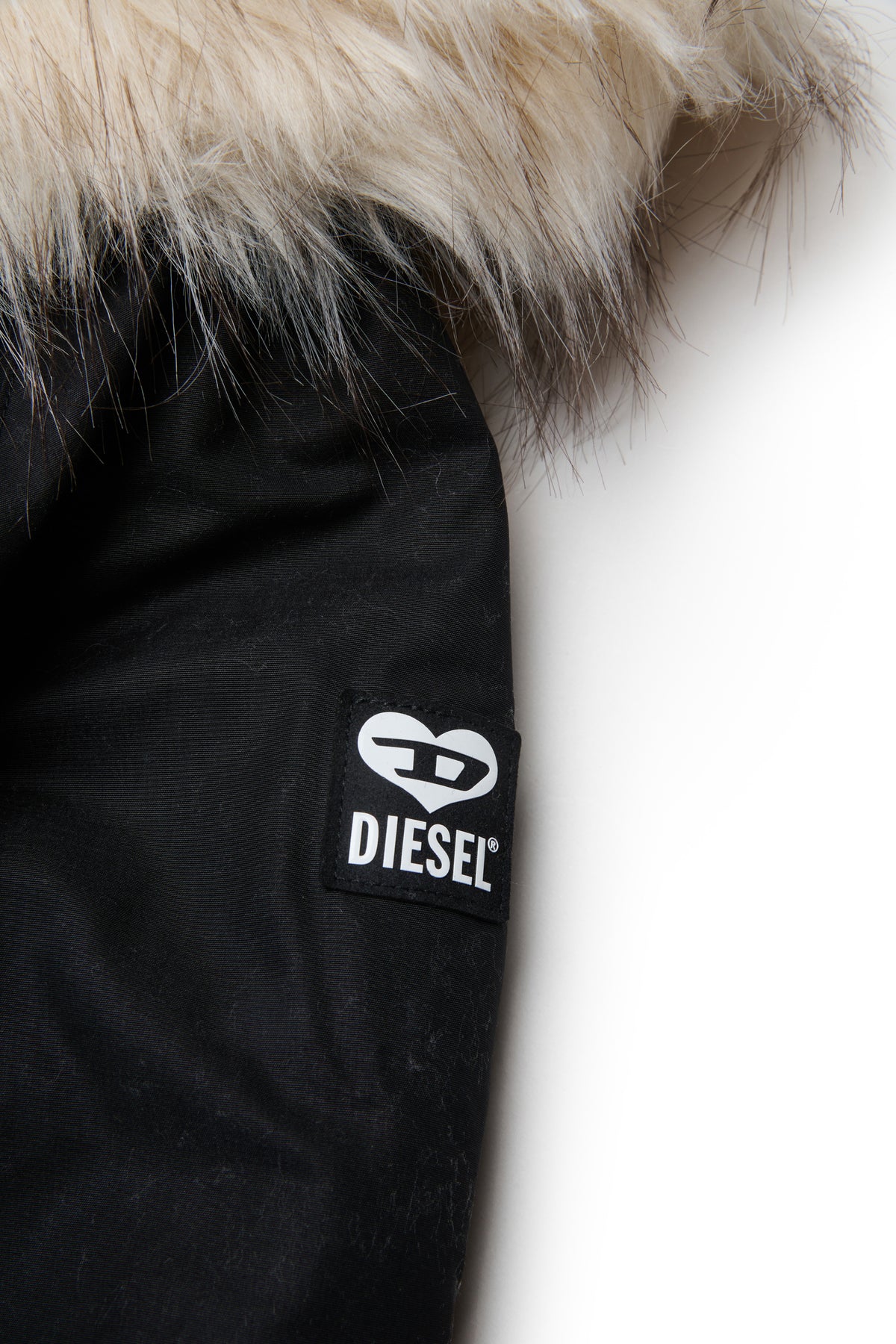 Parka con logo estampado