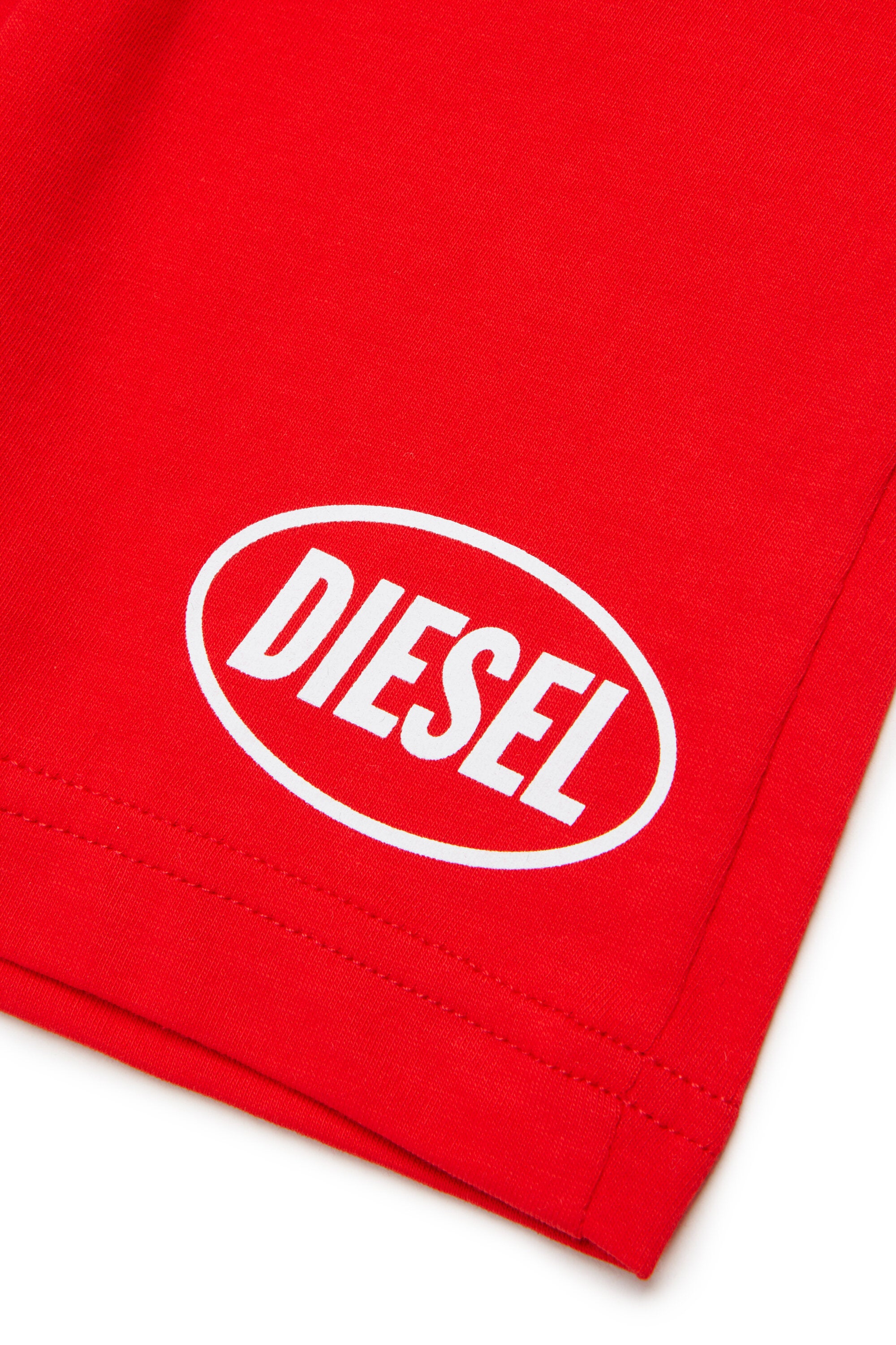 Shorts con logotipo