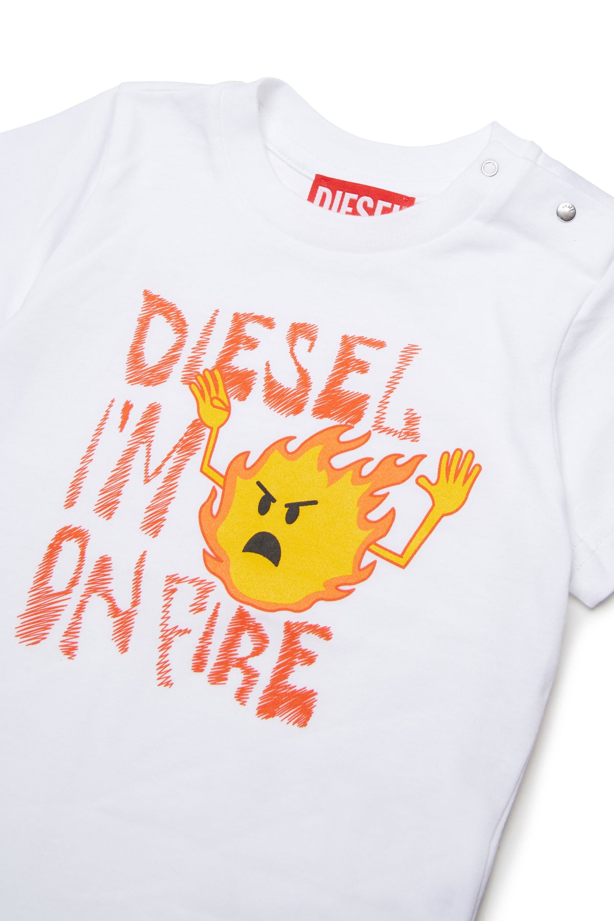 T-shirt avec logo imprimé sur le devant