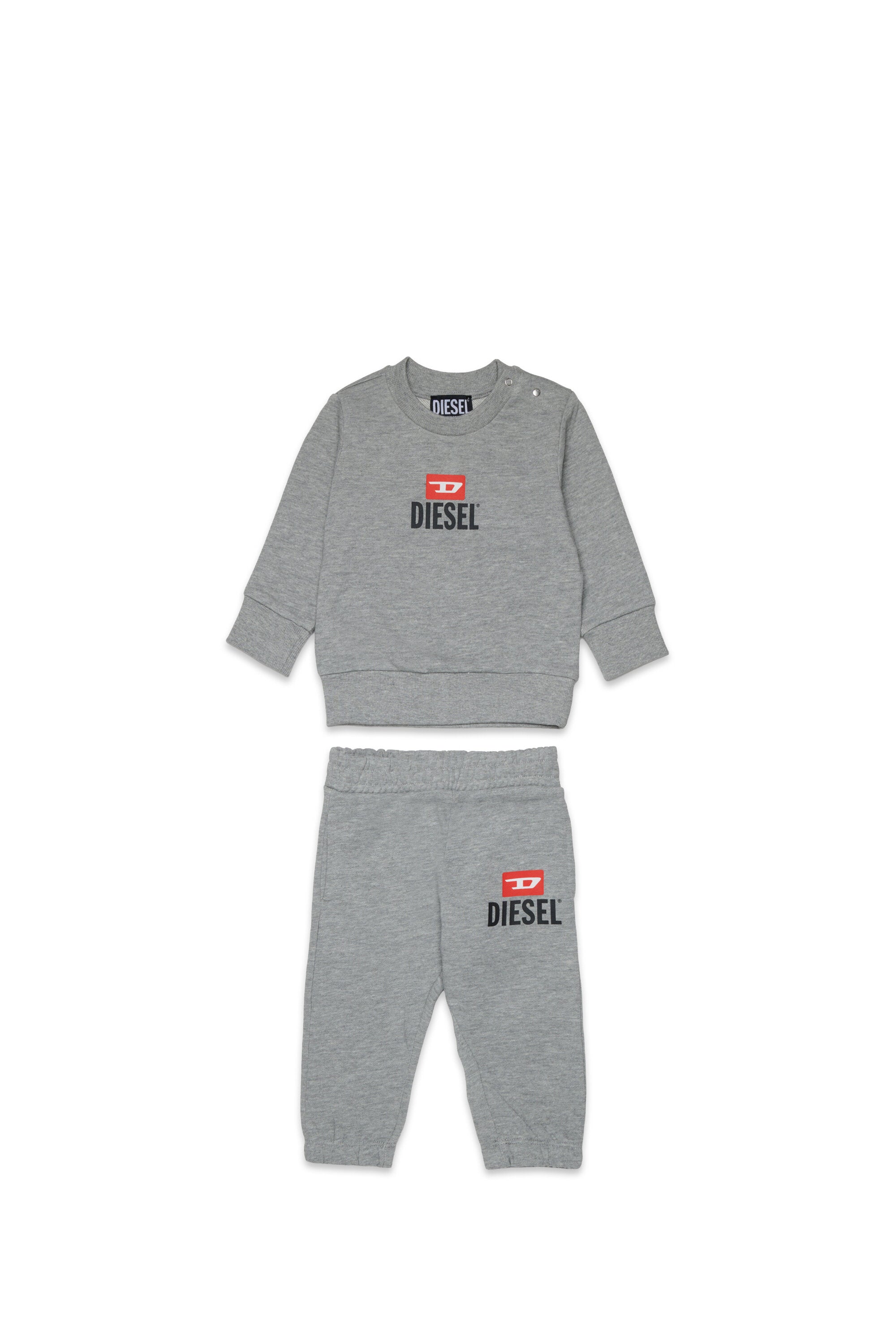Tracksuit with logo