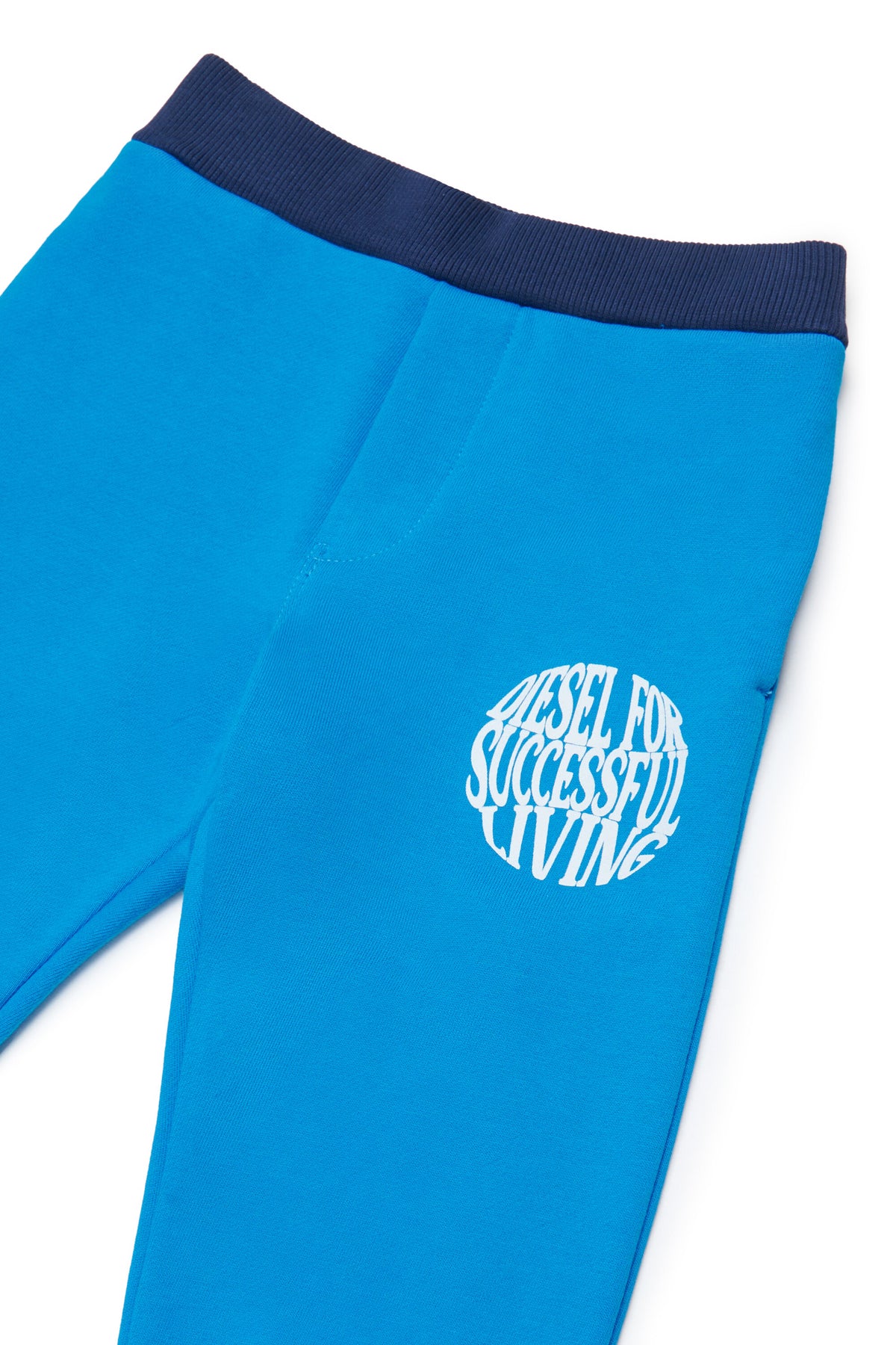 Combinaison de sport avec logo