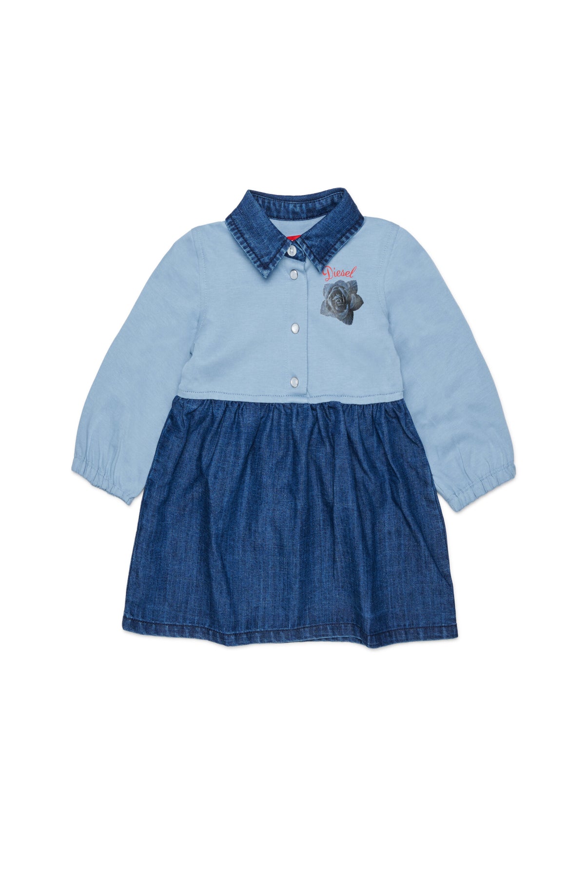 Vestido con cuello y logo